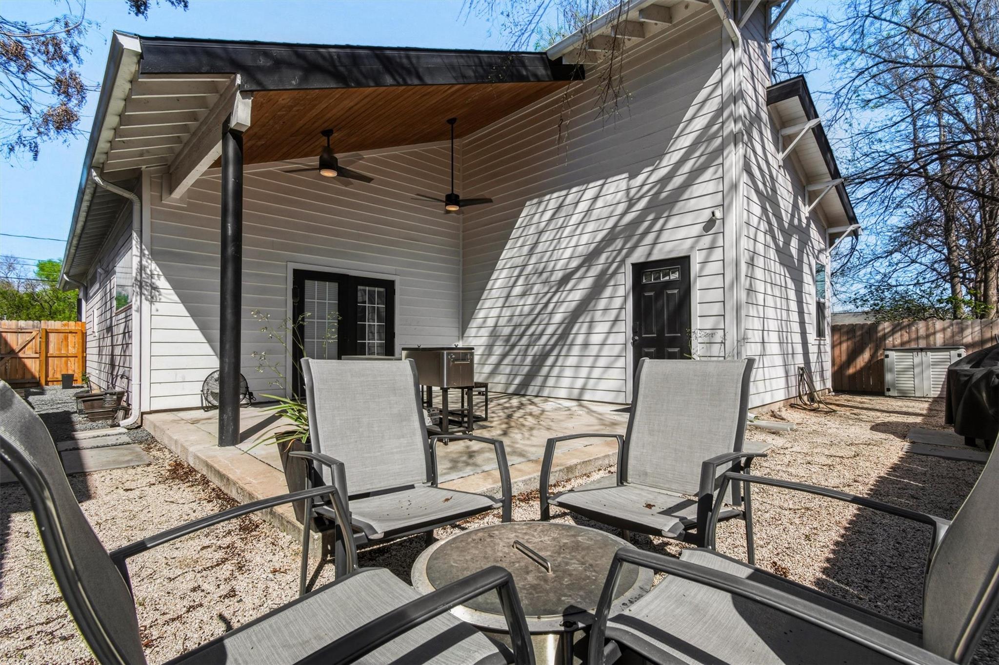 2715 Zaragosa St, Austin, TX 78702