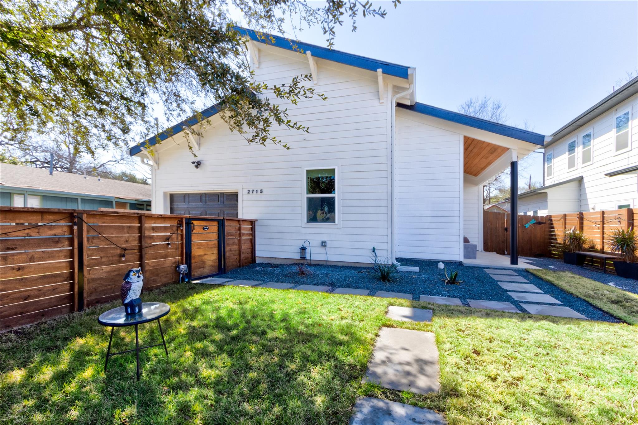 2715 ZARAGOSA St, Austin, TX 78702
