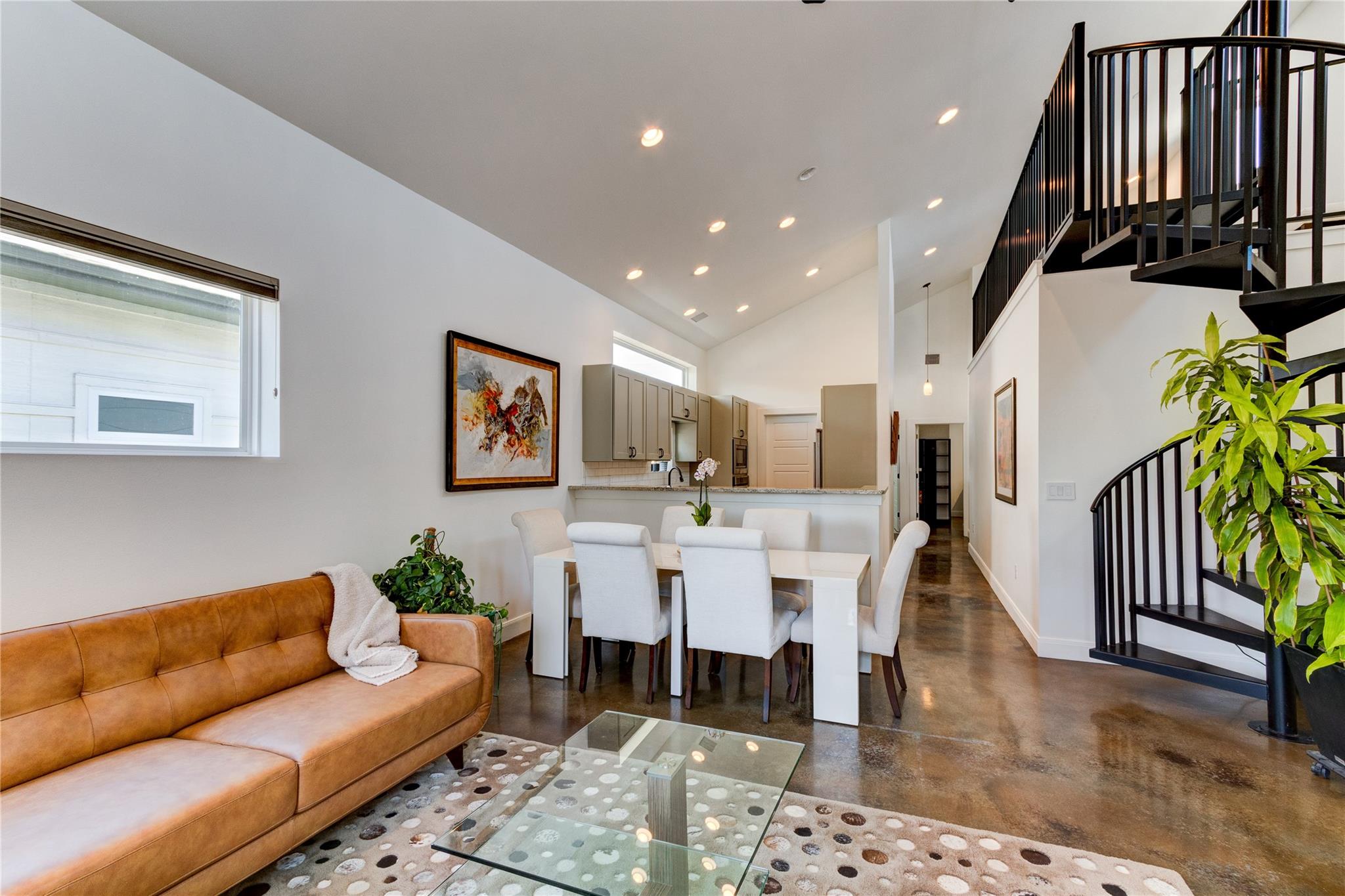 2715 ZARAGOSA St, Austin, TX 78702