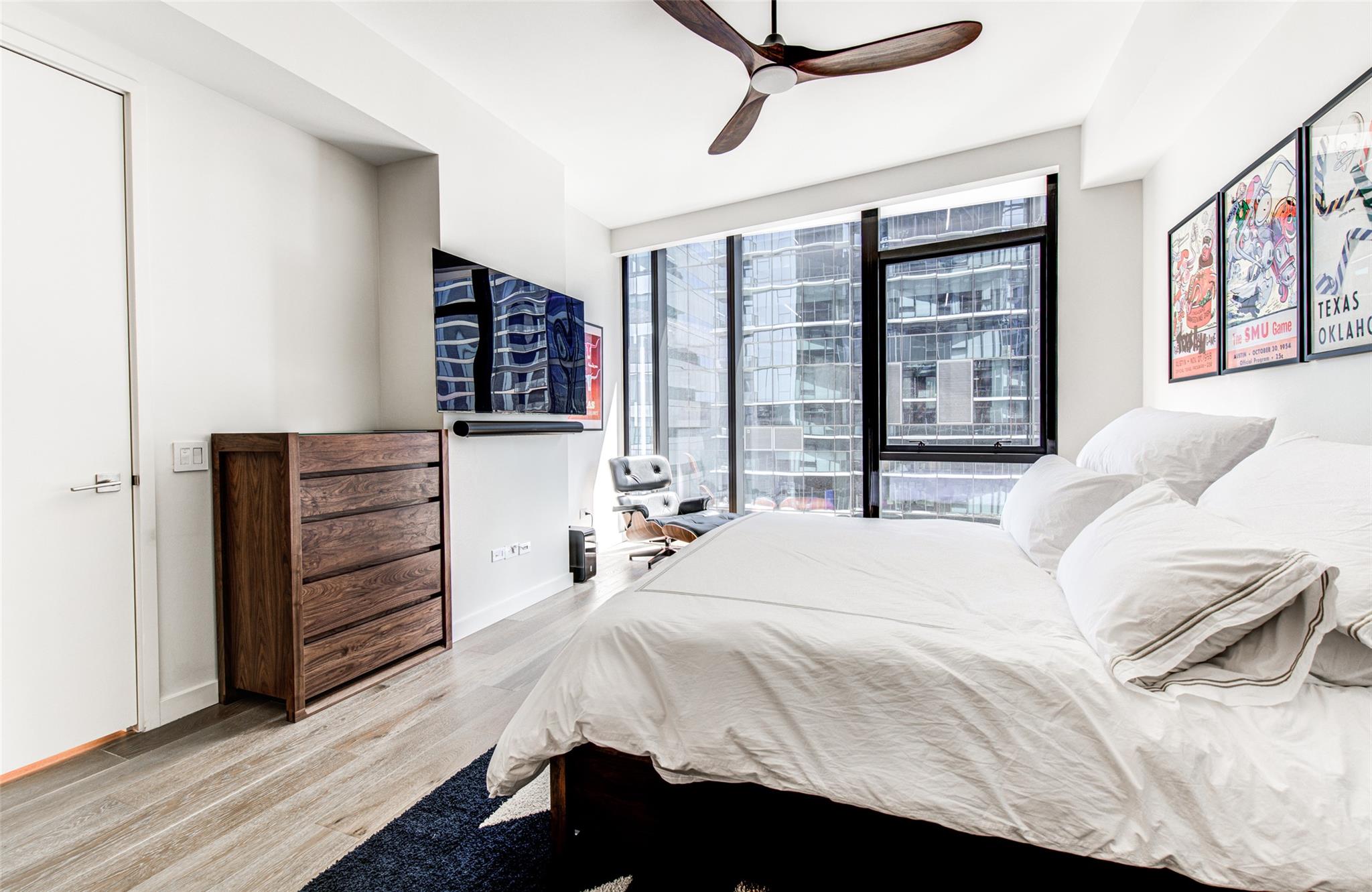 202 Nueces St # 2204, Austin, TX 78701