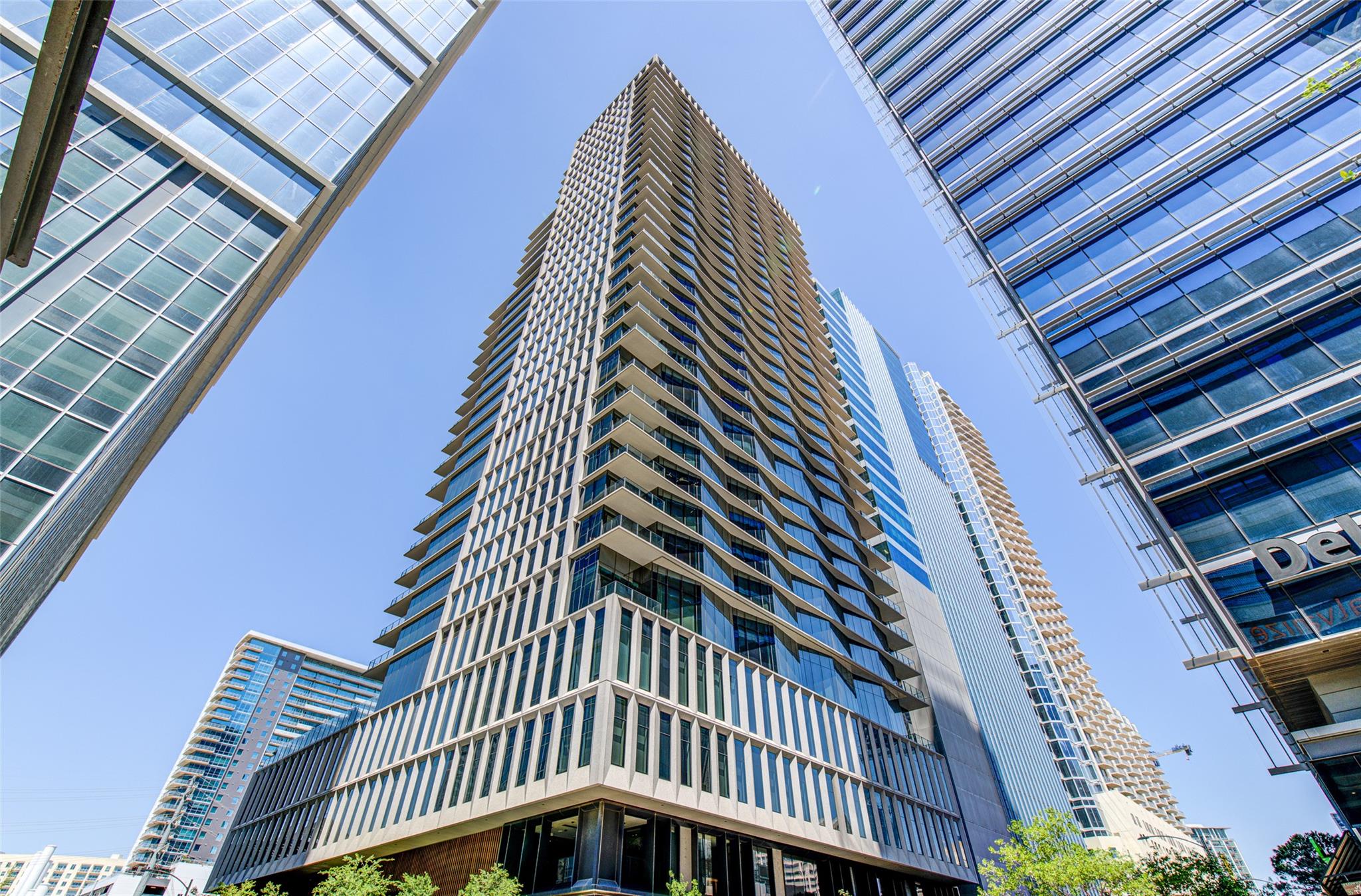 202 Nueces St # 2204, Austin, TX 78701