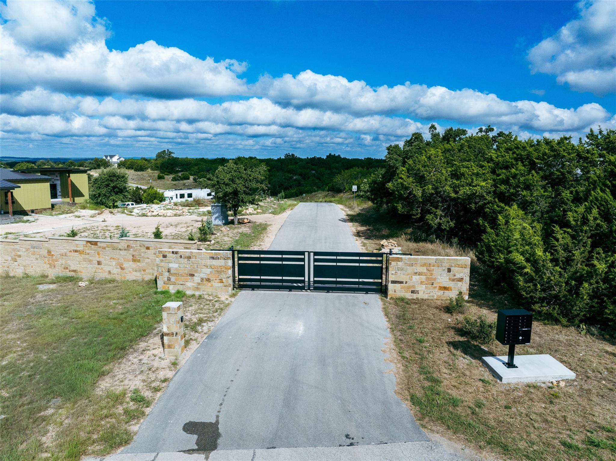 394 Vail River Rd, Dripping Springs, TX 78620