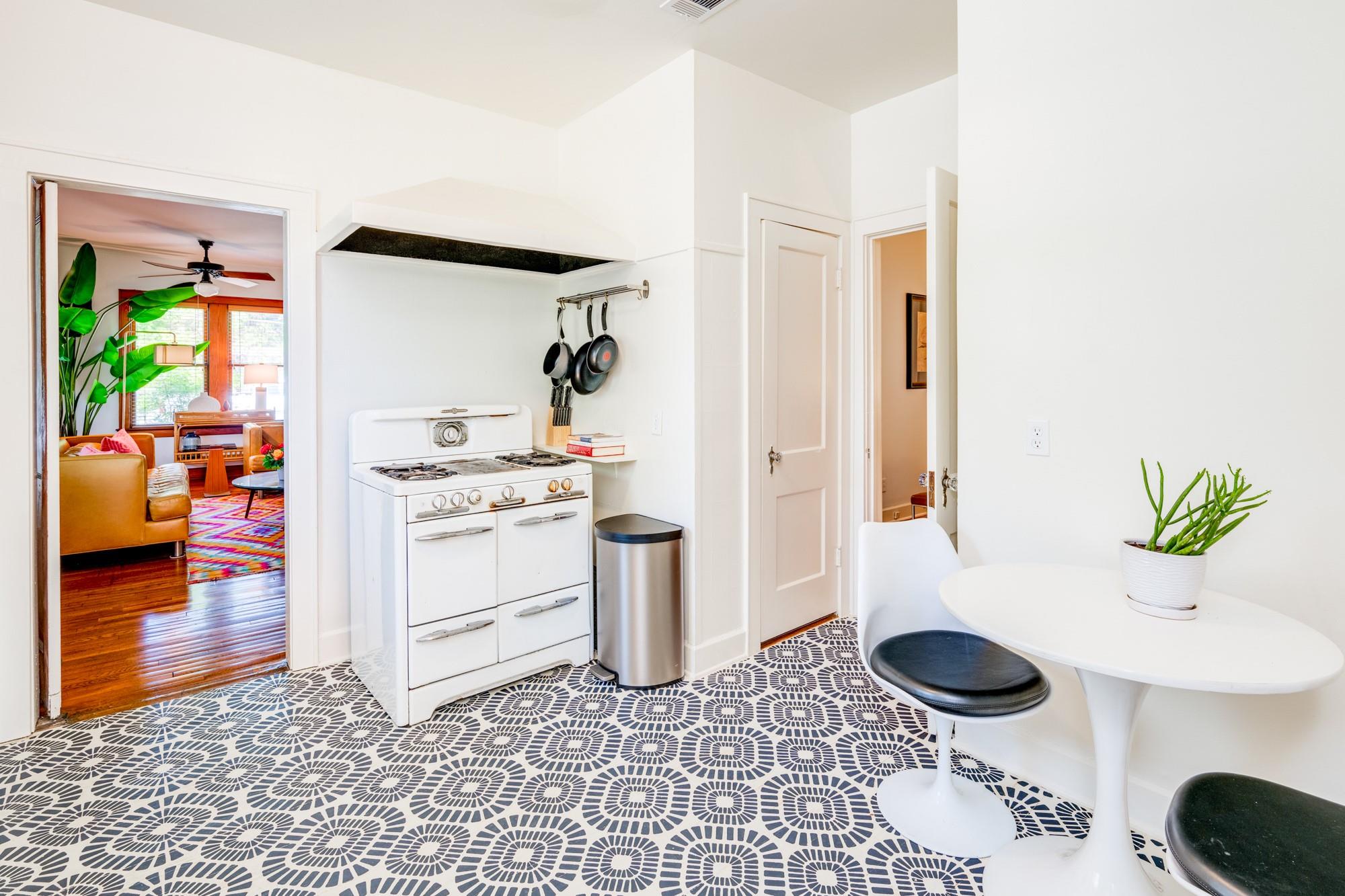 1301 E 29th St, Austin, TX 78722