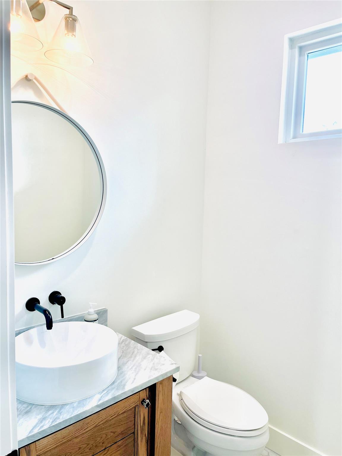 5103 ROLLINGWOOD Dr, Rollingwood, TX 78746