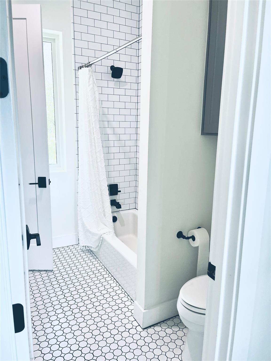 5103 ROLLINGWOOD Dr, Rollingwood, TX 78746