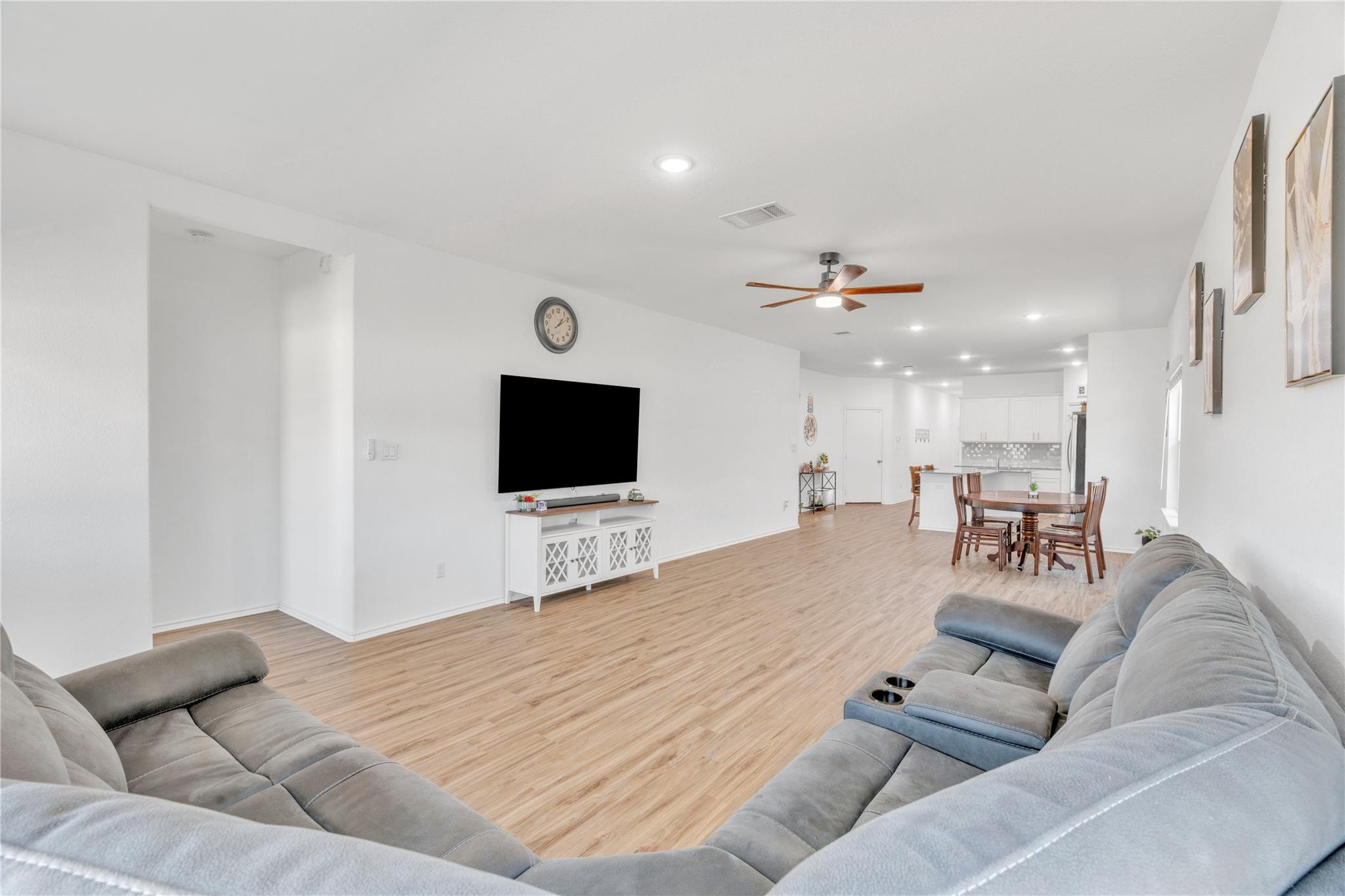 212 Flint Mountain Rd, Georgetown, TX 78628