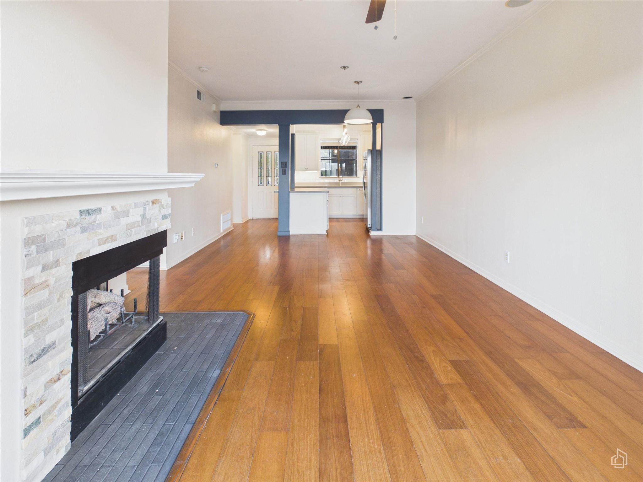 1741 Spyglass Dr # 2-201, Austin, TX 78746