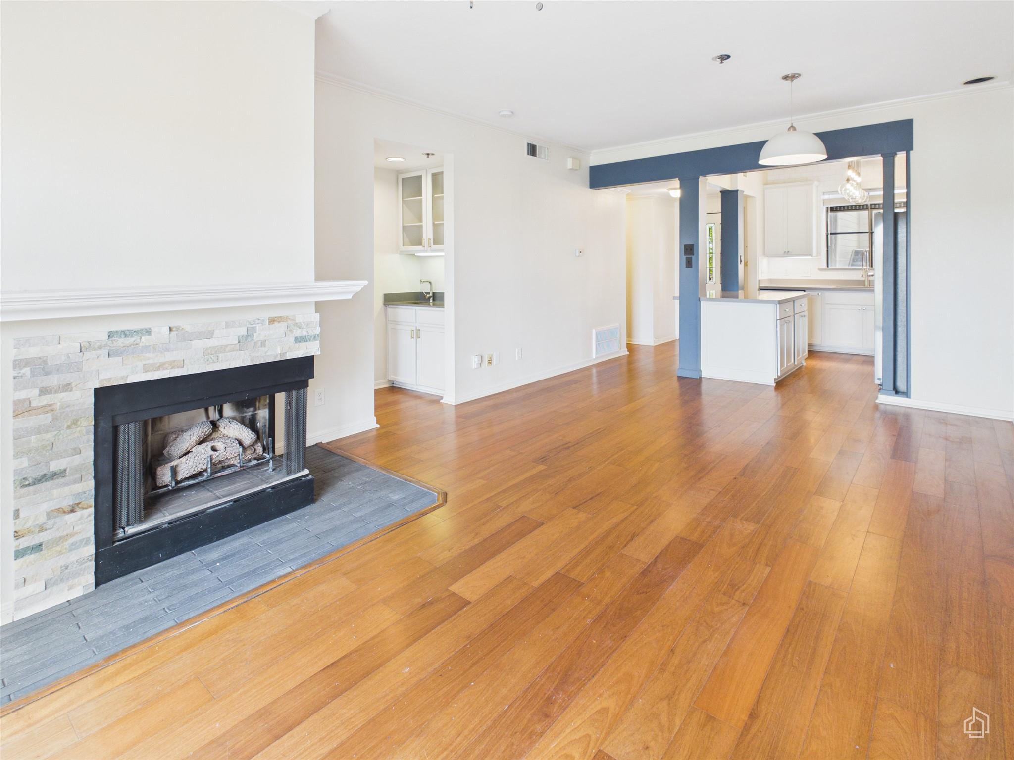 1741 Spyglass Dr # 2-201, Austin, TX 78746