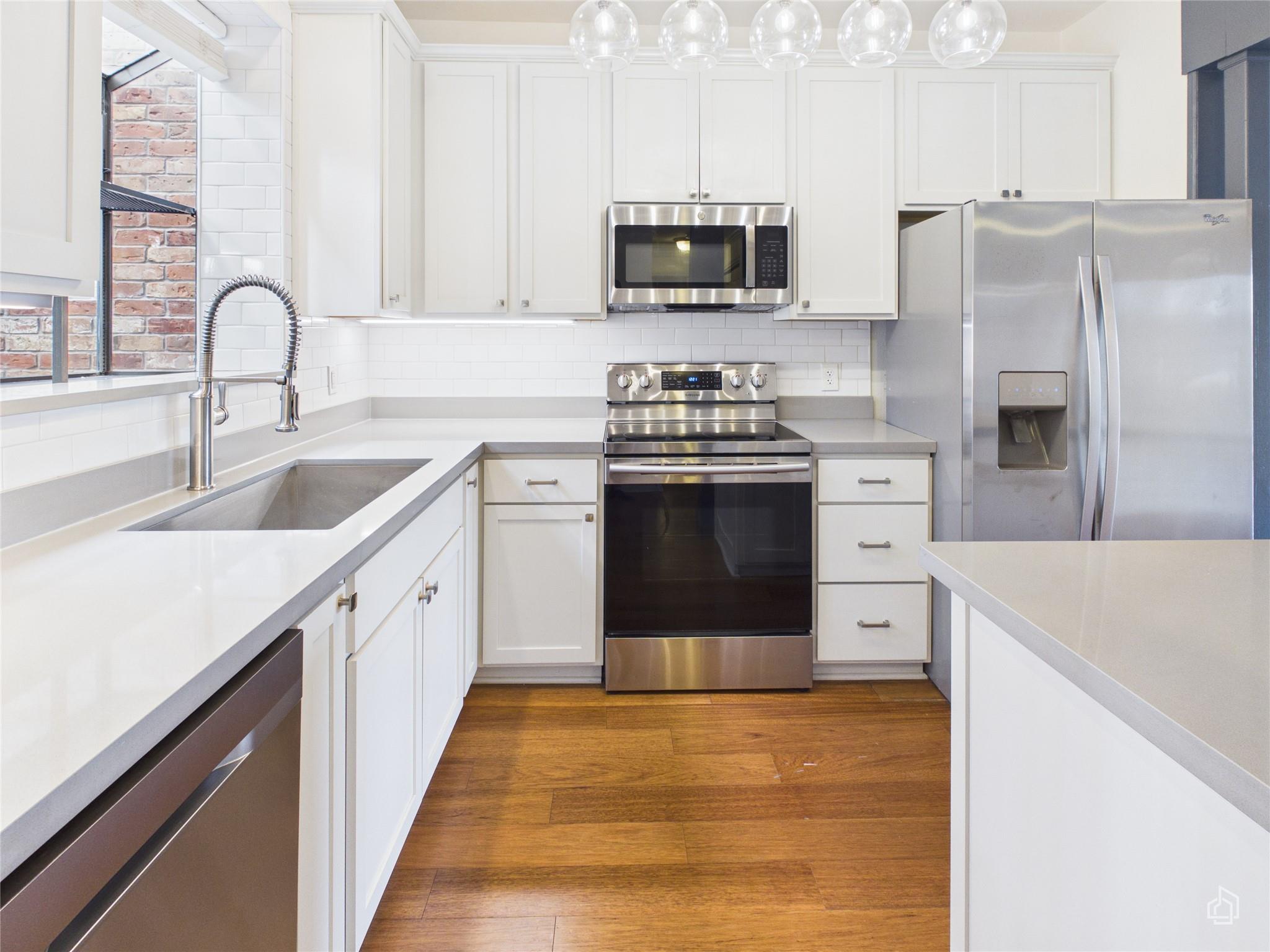 1741 Spyglass Dr # 2-201, Austin, TX 78746