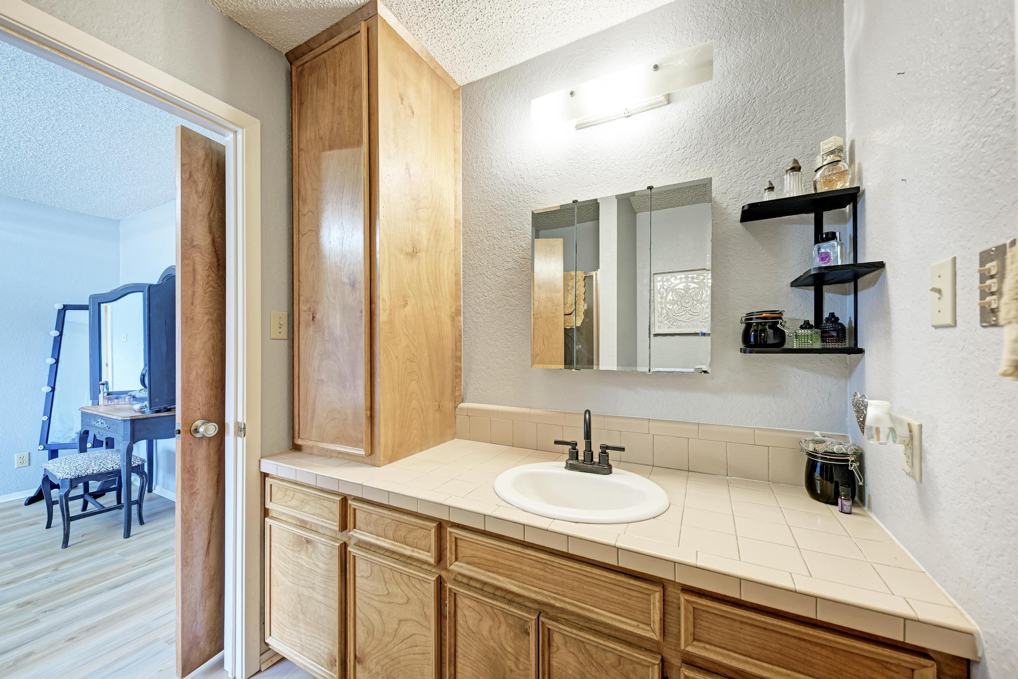 125 Winding Way, Sunrise Beach, TX 78643