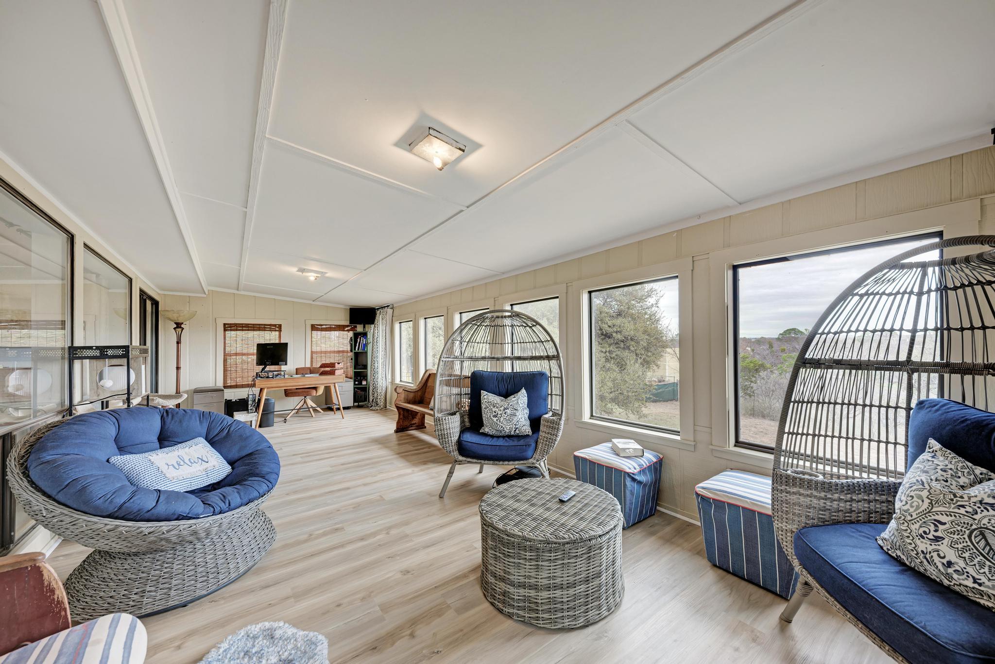 125 Winding Way, Sunrise Beach, TX 78643