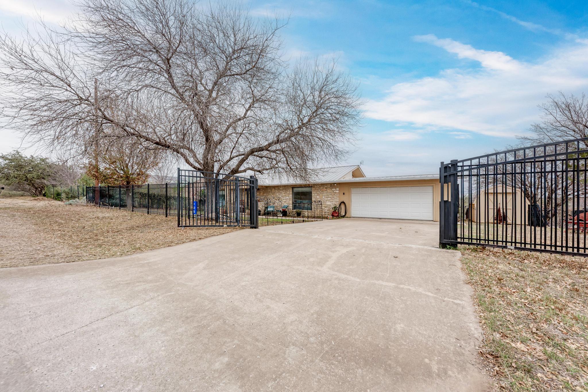 125 Winding Way, Sunrise Beach, TX 78643