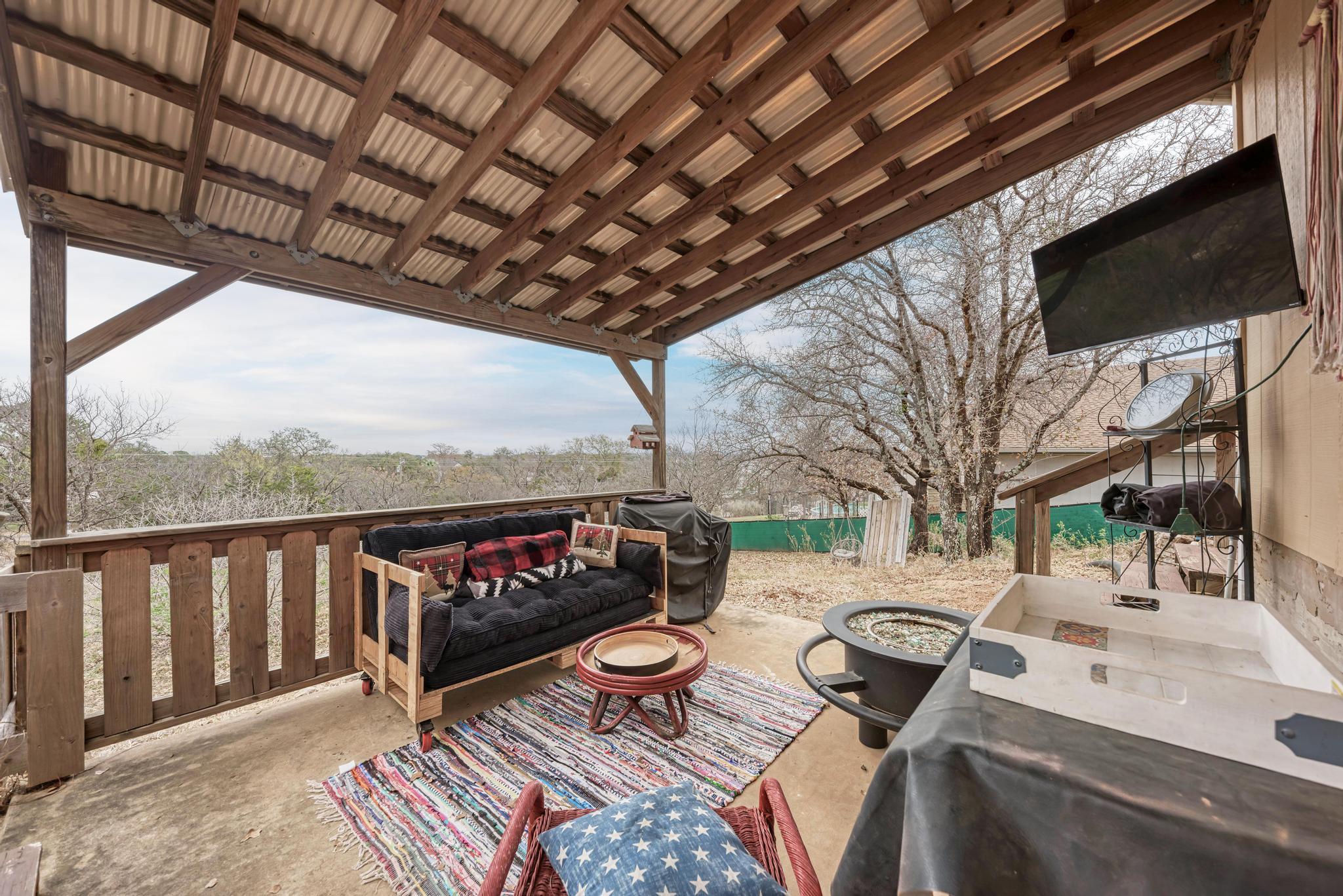 125 Winding Way, Sunrise Beach, TX 78643