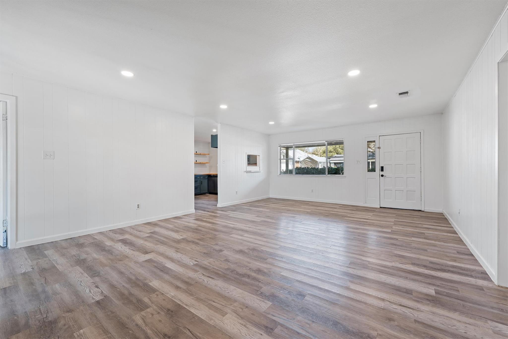 1106 Hackberry Dr, Marble Falls, TX 78654