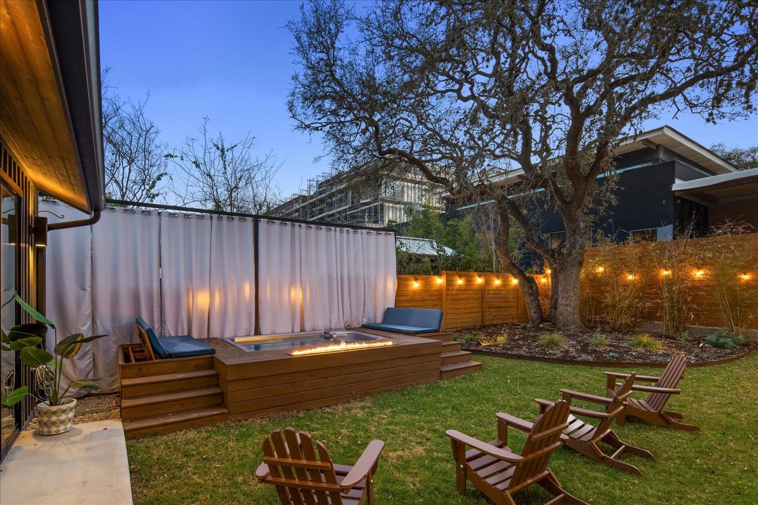 2214 S 3rd St # B, Austin, TX 78704