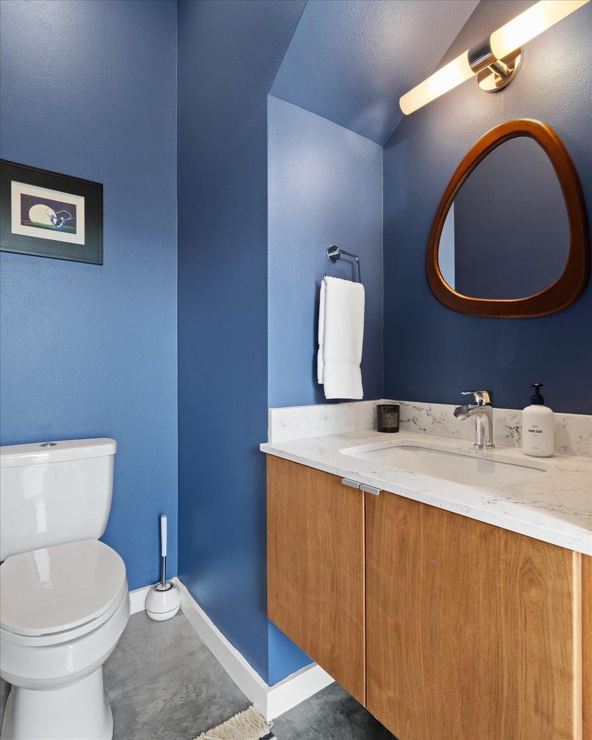 2214 S 3rd St # B, Austin, TX 78704