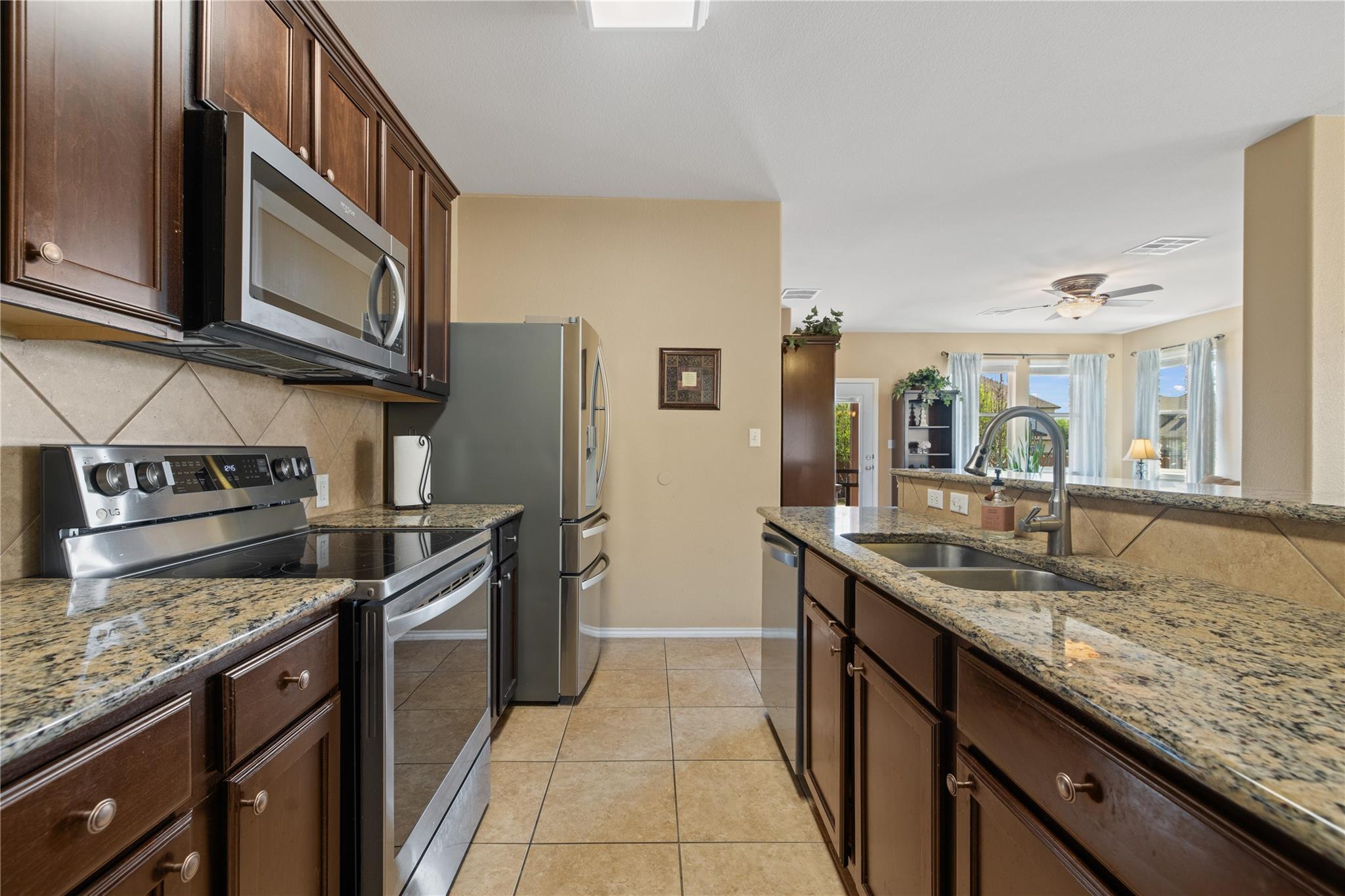 304 Quarry Ln, Liberty Hill, TX 78642