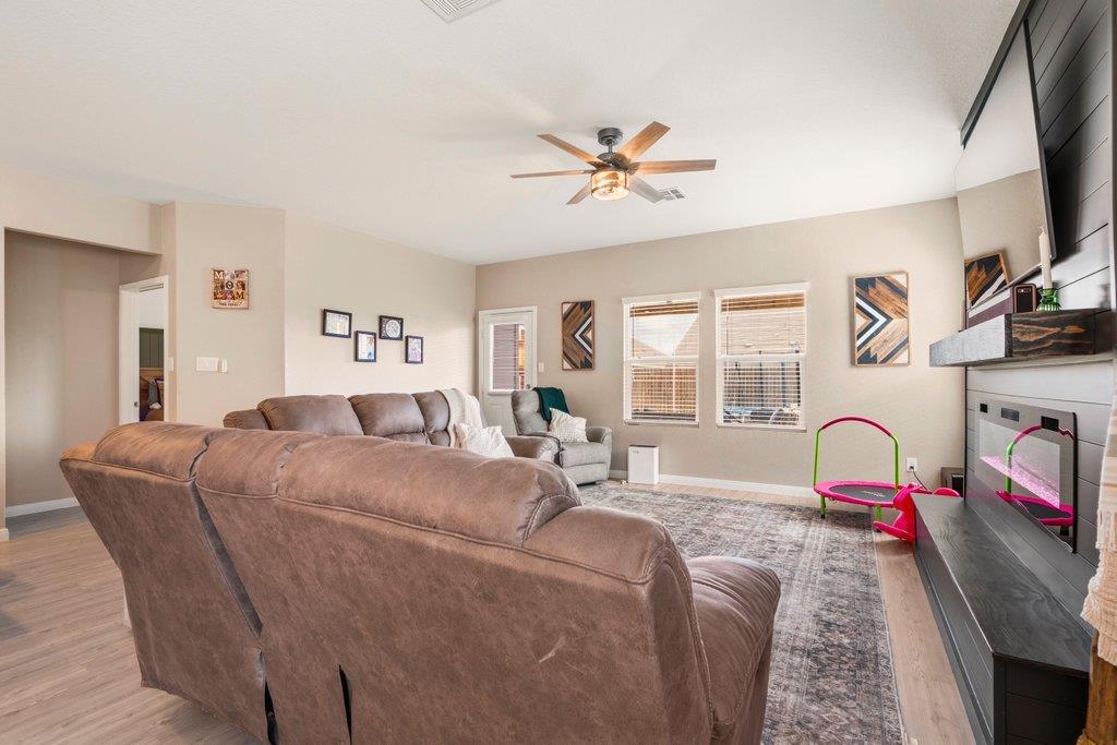 9109 Honey Mesquite, Seguin, TX 78155