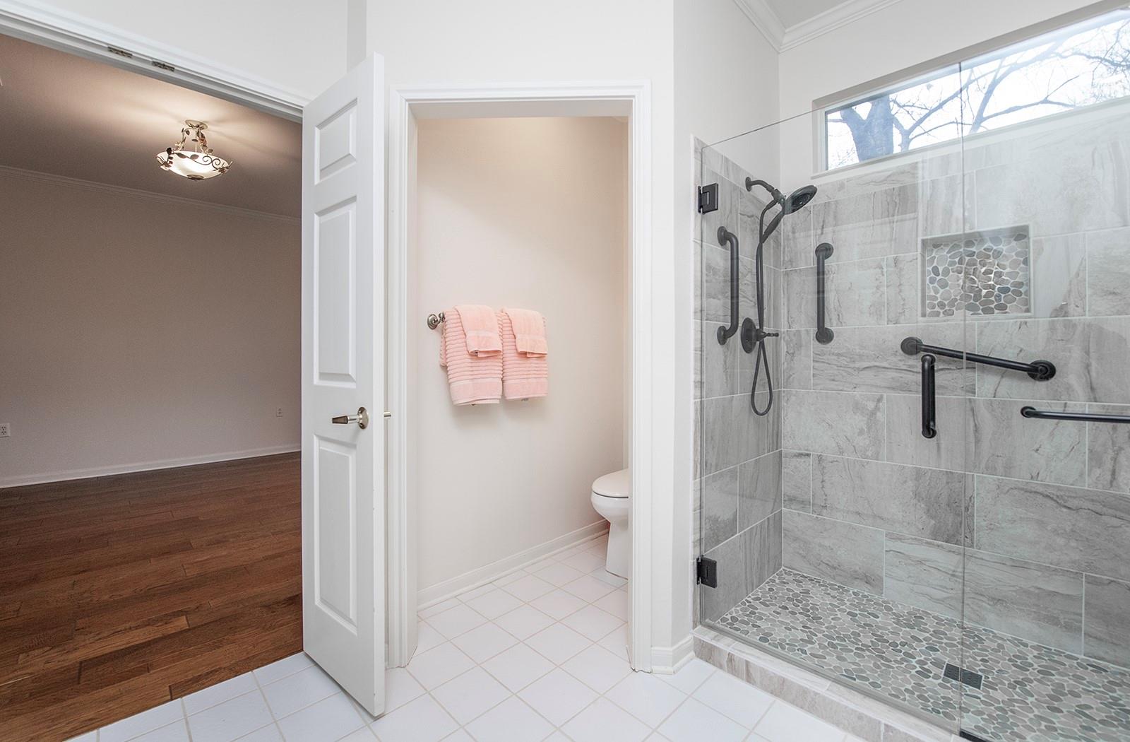 290 Whispering Wind Dr, Georgetown, TX 78633