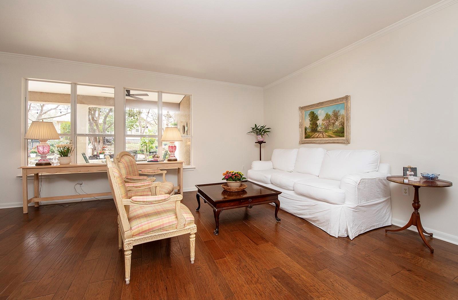 290 Whispering Wind Dr, Georgetown, TX 78633