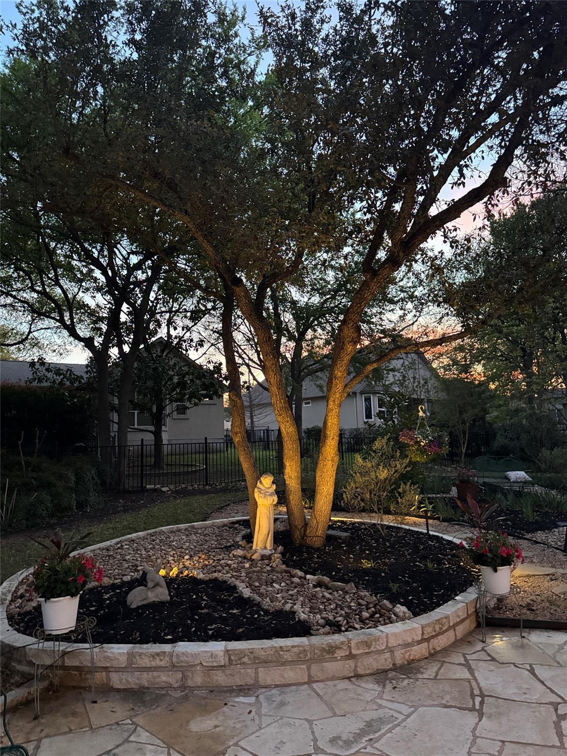 290 Whispering Wind Dr, Georgetown, TX 78633