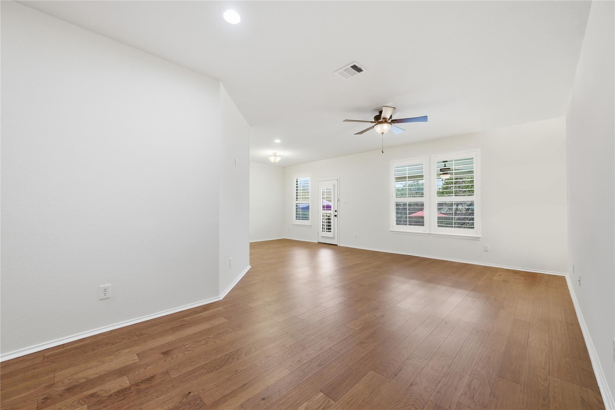 900 Lily Pad Ln, Leander, TX 78641