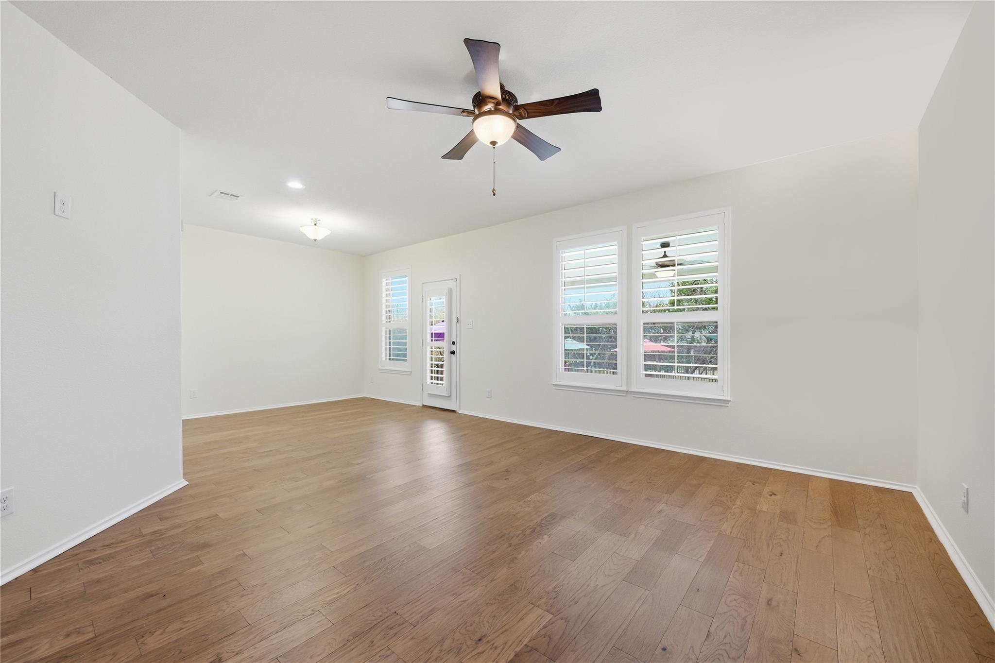 900 Lily Pad Ln, Leander, TX 78641