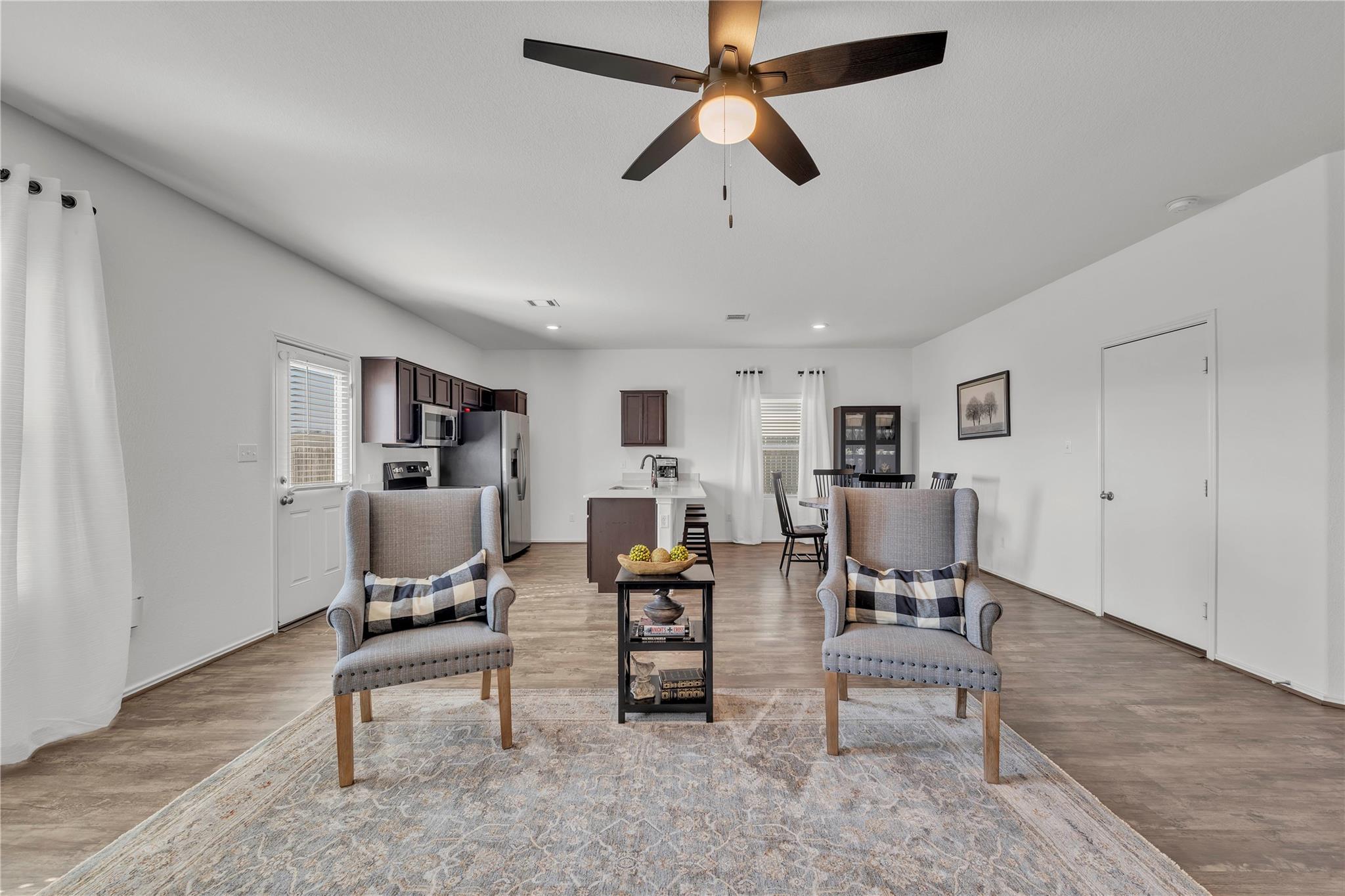 752 Circle Way # 35H, Jarrell, TX 76537