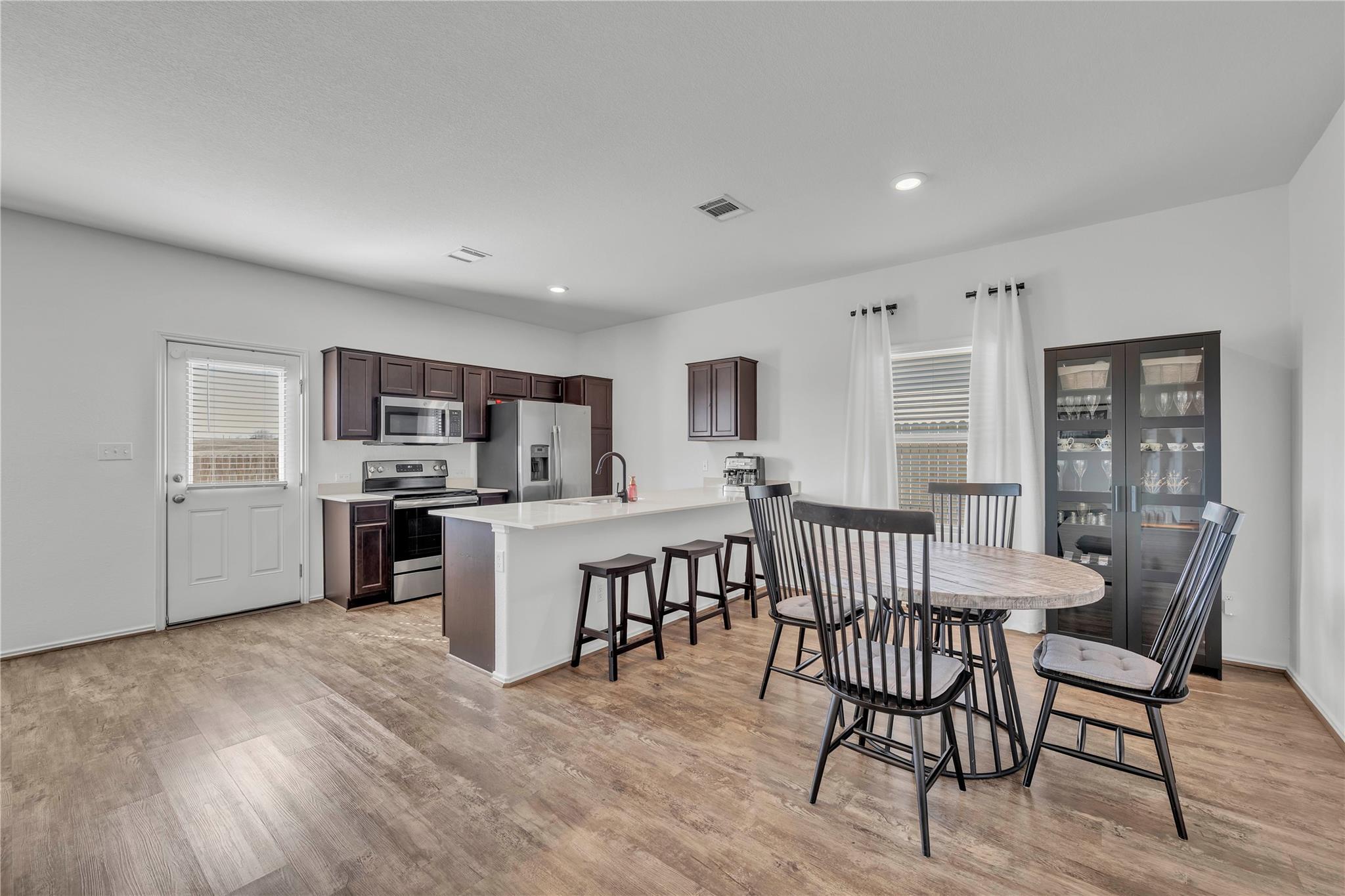 752 Circle Way # 35H, Jarrell, TX 76537