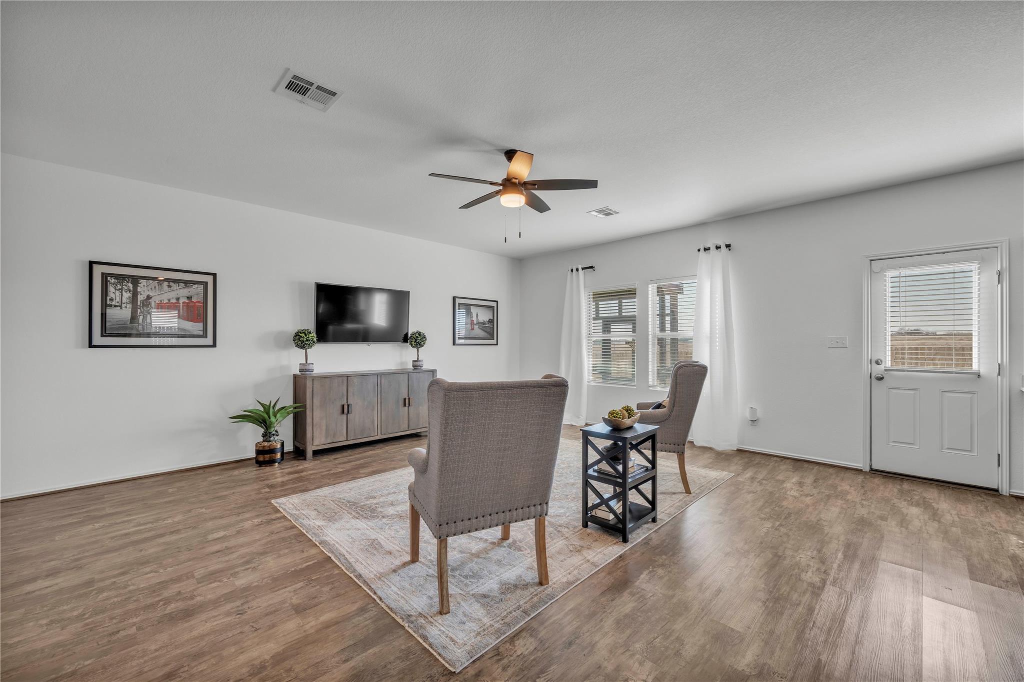 752 Circle Way # 35H, Jarrell, TX 76537