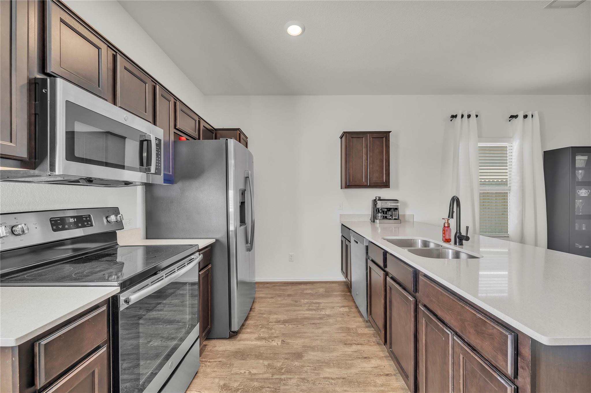 752 Circle Way # 35H, Jarrell, TX 76537