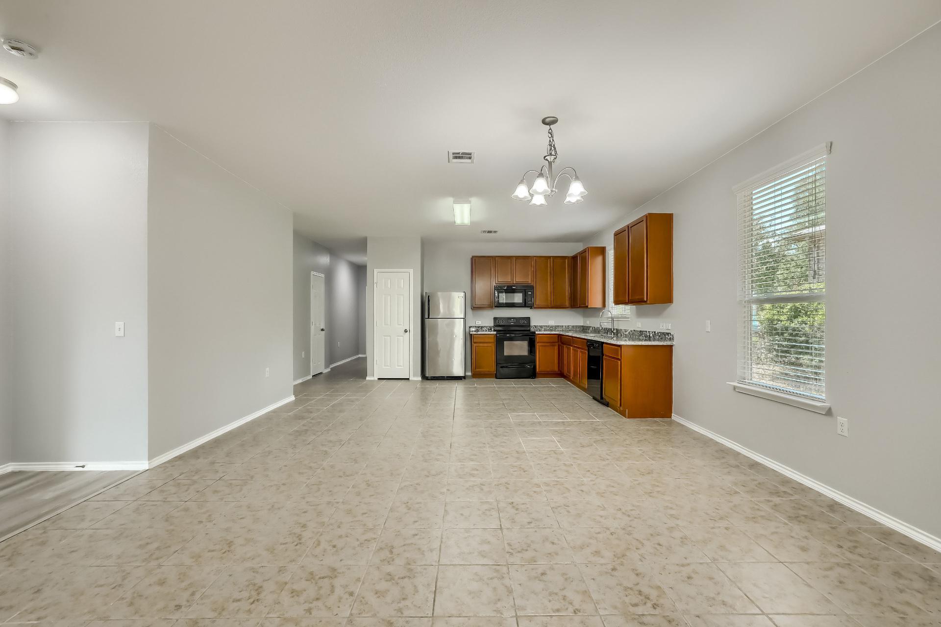 9008 Tall Sky Trce, Austin, TX 78724