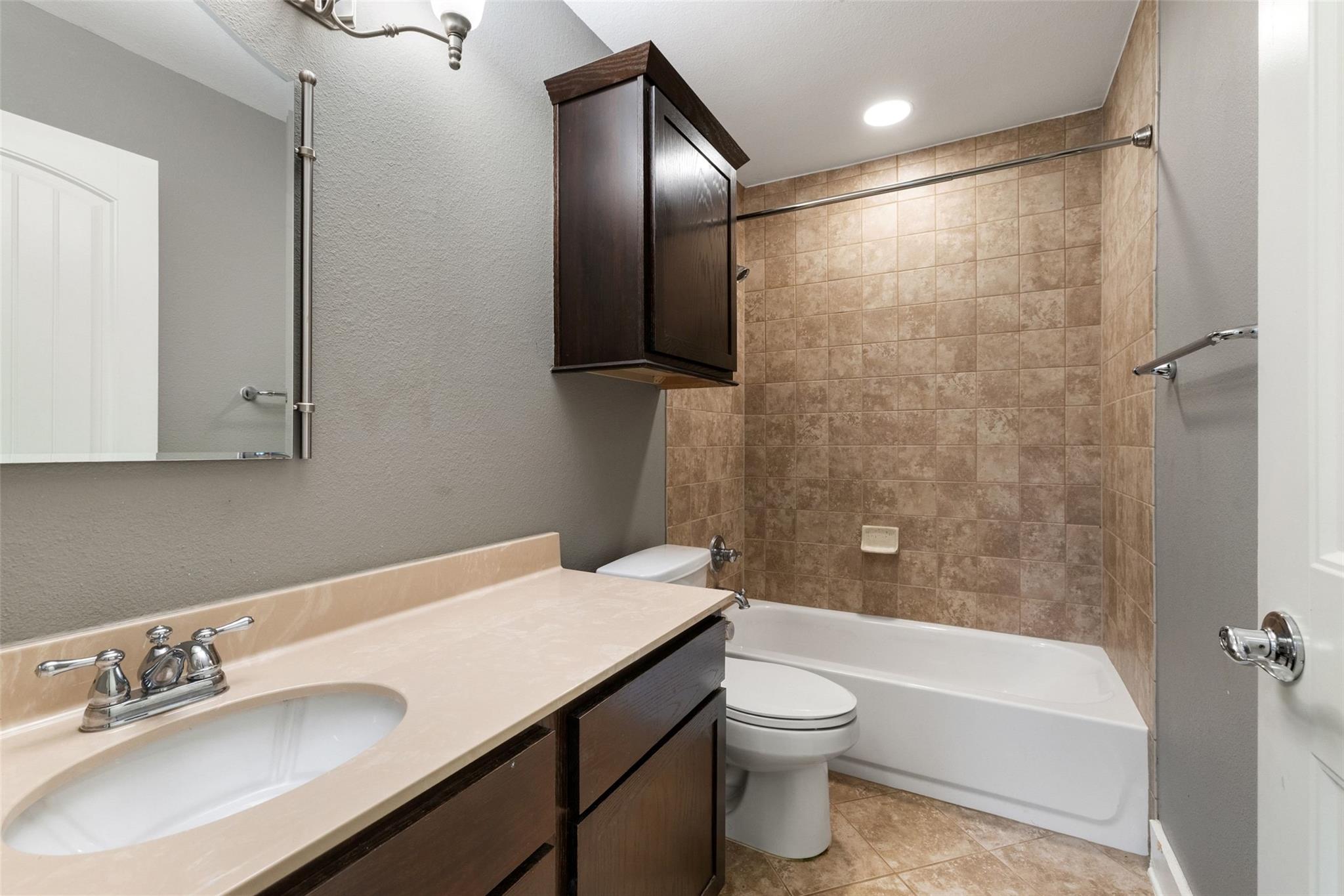 7000 Bay City Bnd, Austin, TX 78725