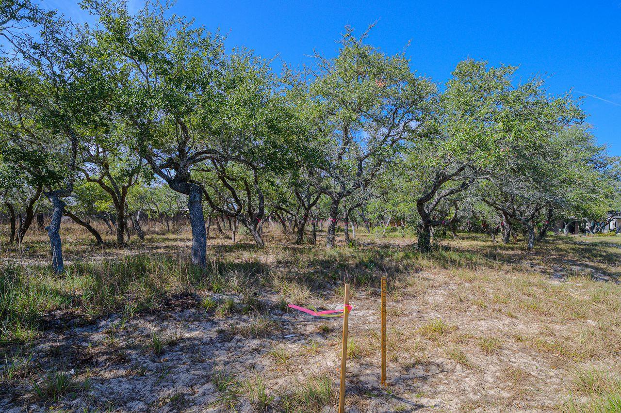 417 Olympic Dr, Rockport, TX 78382