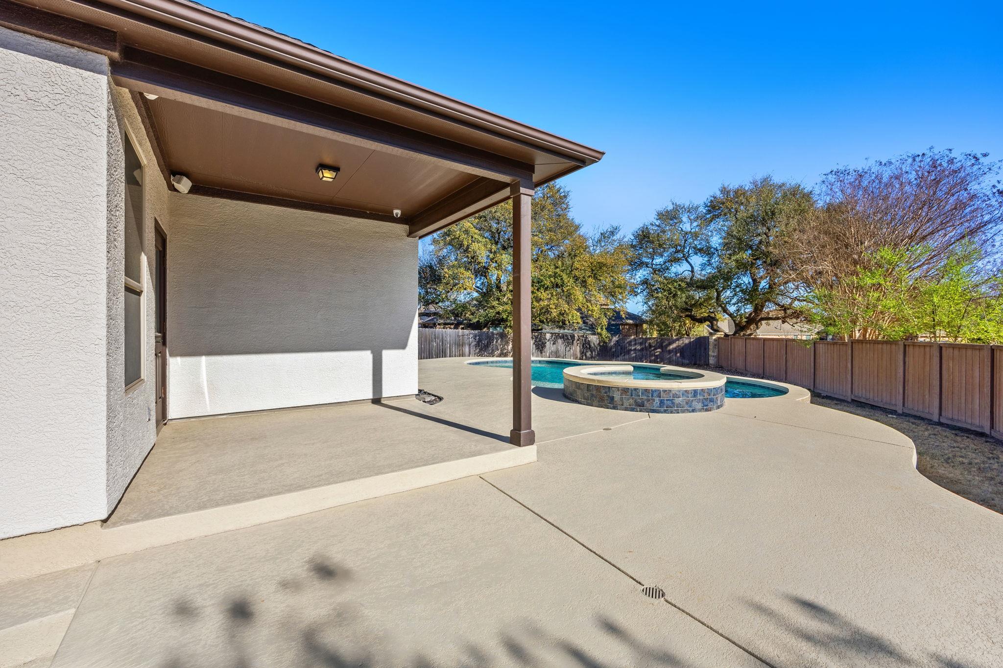 2040 Elaina Loop, Leander, TX 78641