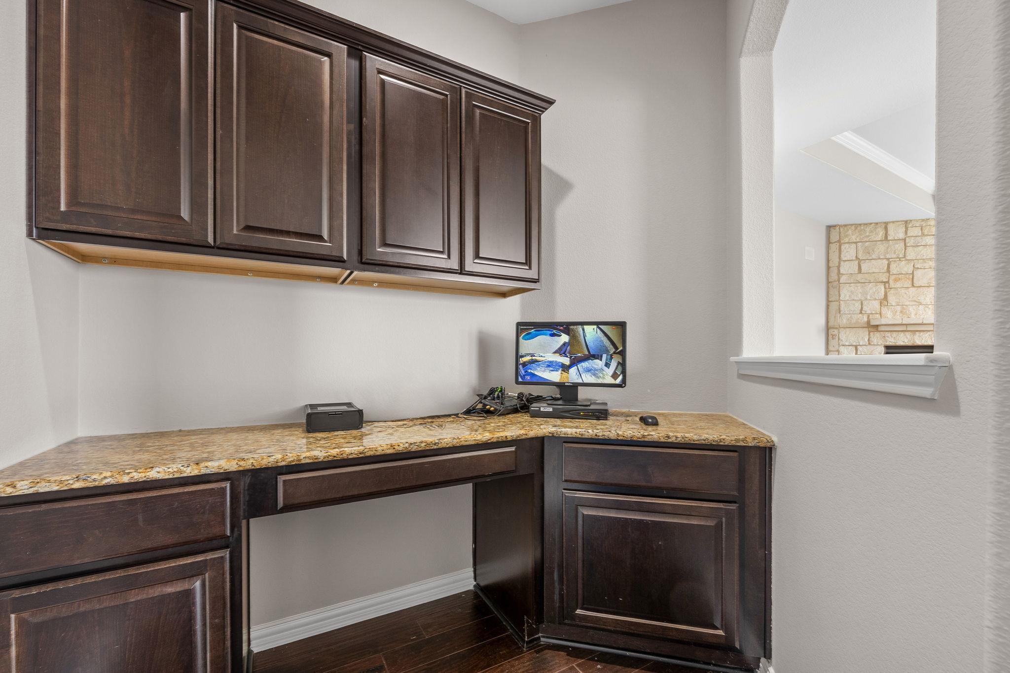 2040 Elaina Loop, Leander, TX 78641