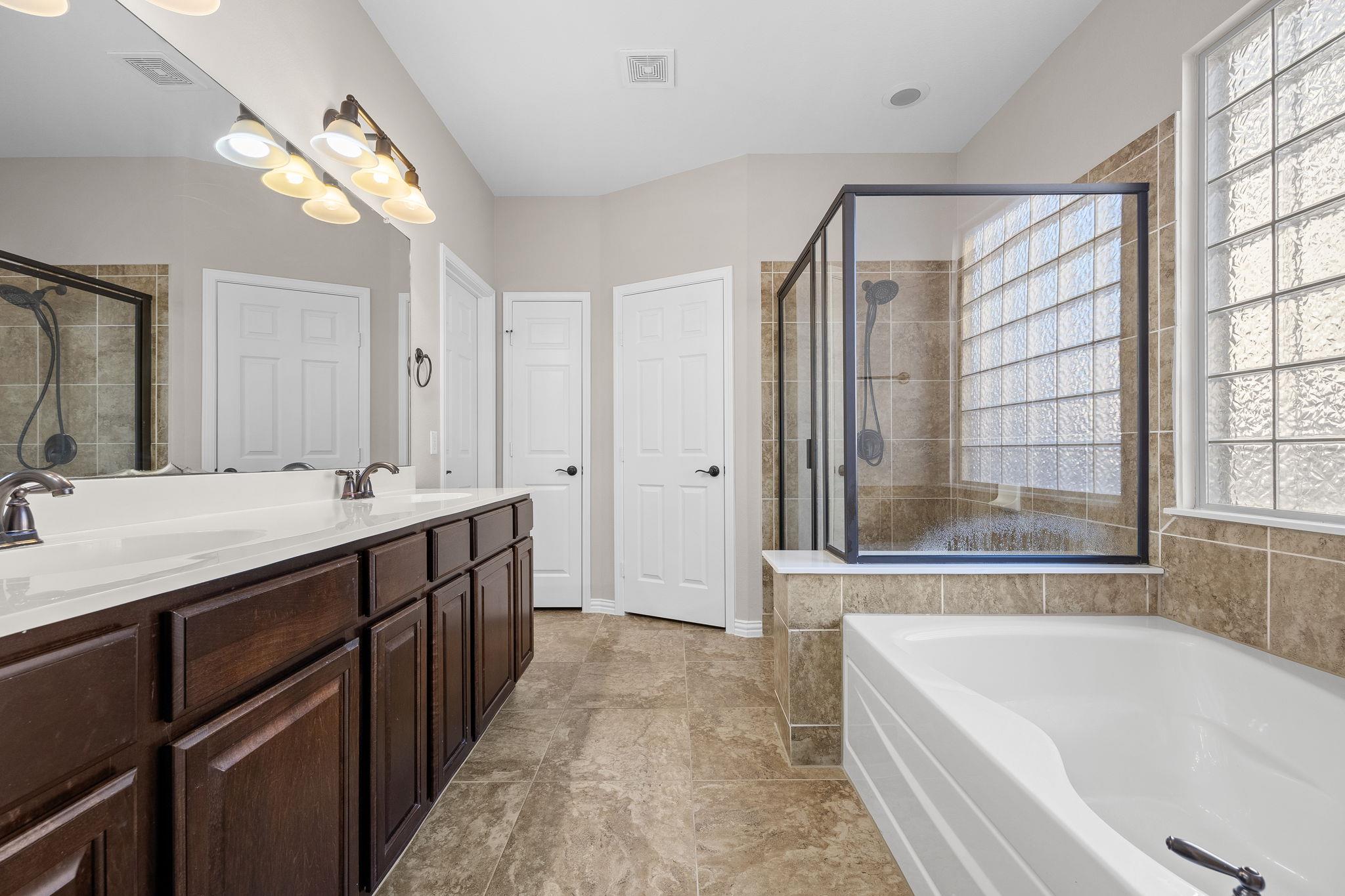 2040 Elaina Loop, Leander, TX 78641