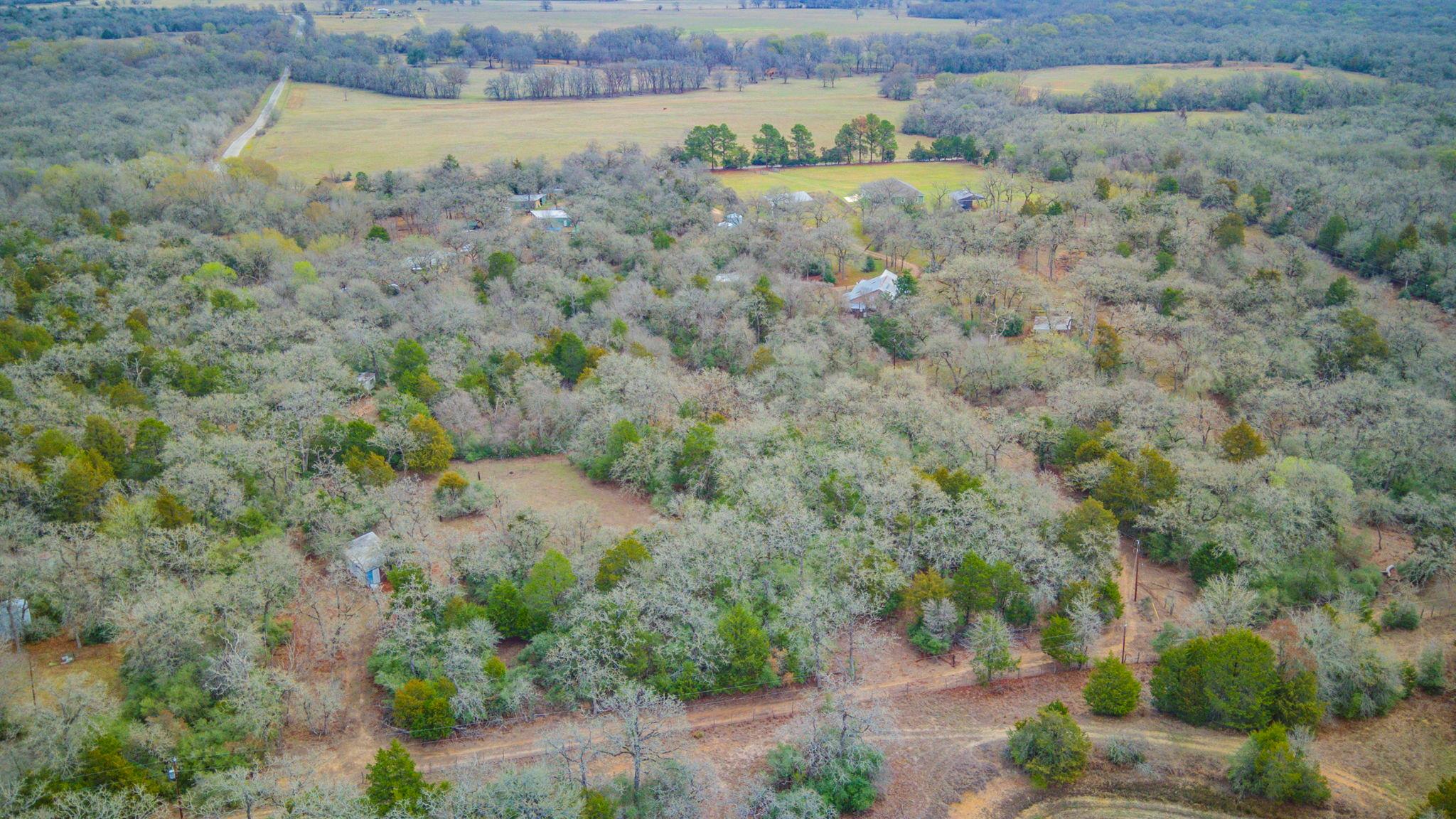 1597 County Road 314, Lexington, TX 78947