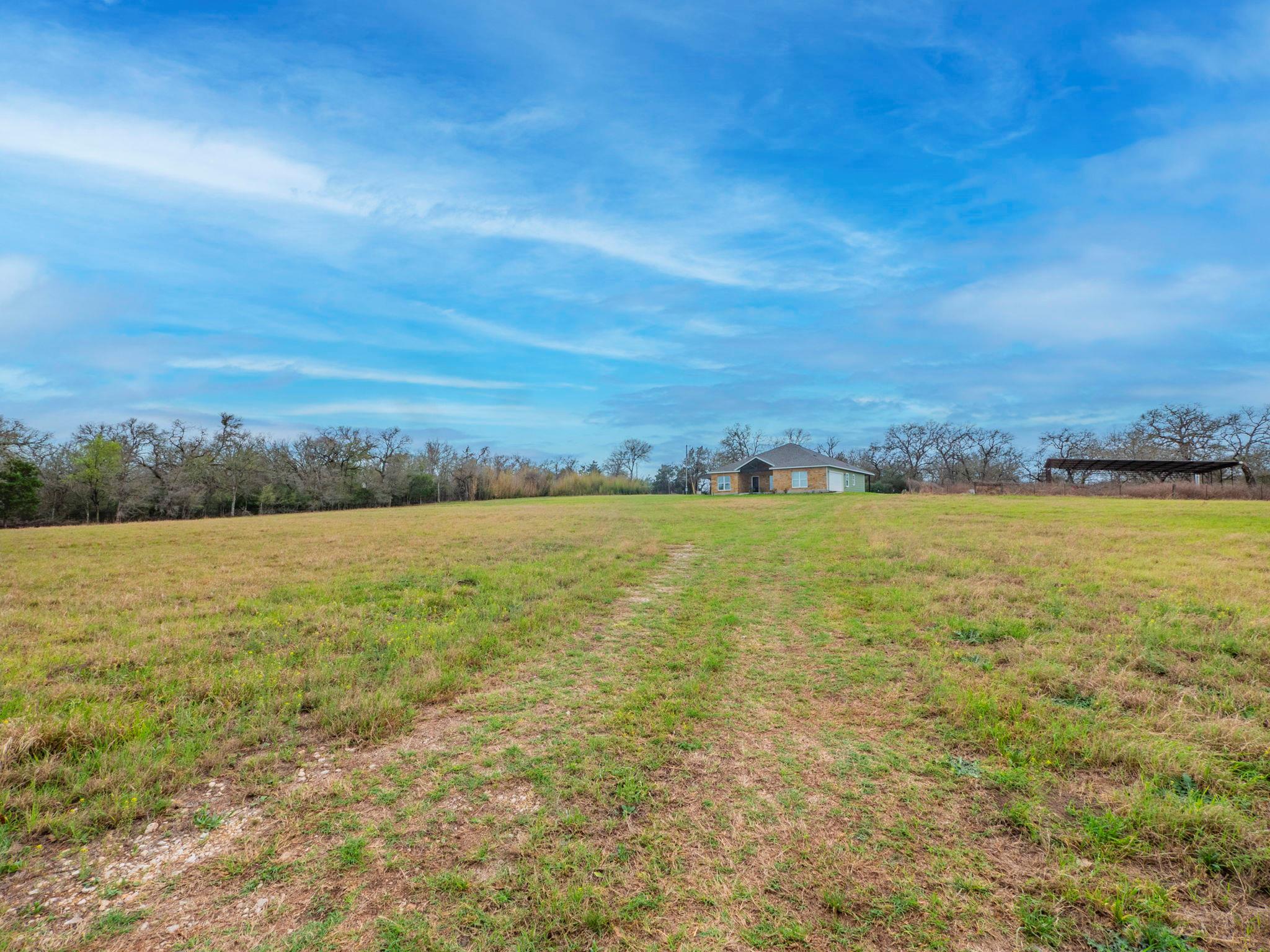 1597 County Road 314, Lexington, TX 78947