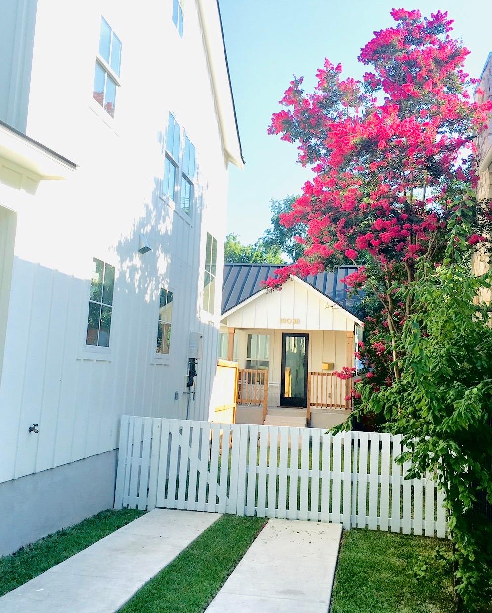 1903 B W 30th St, Austin, TX 78703