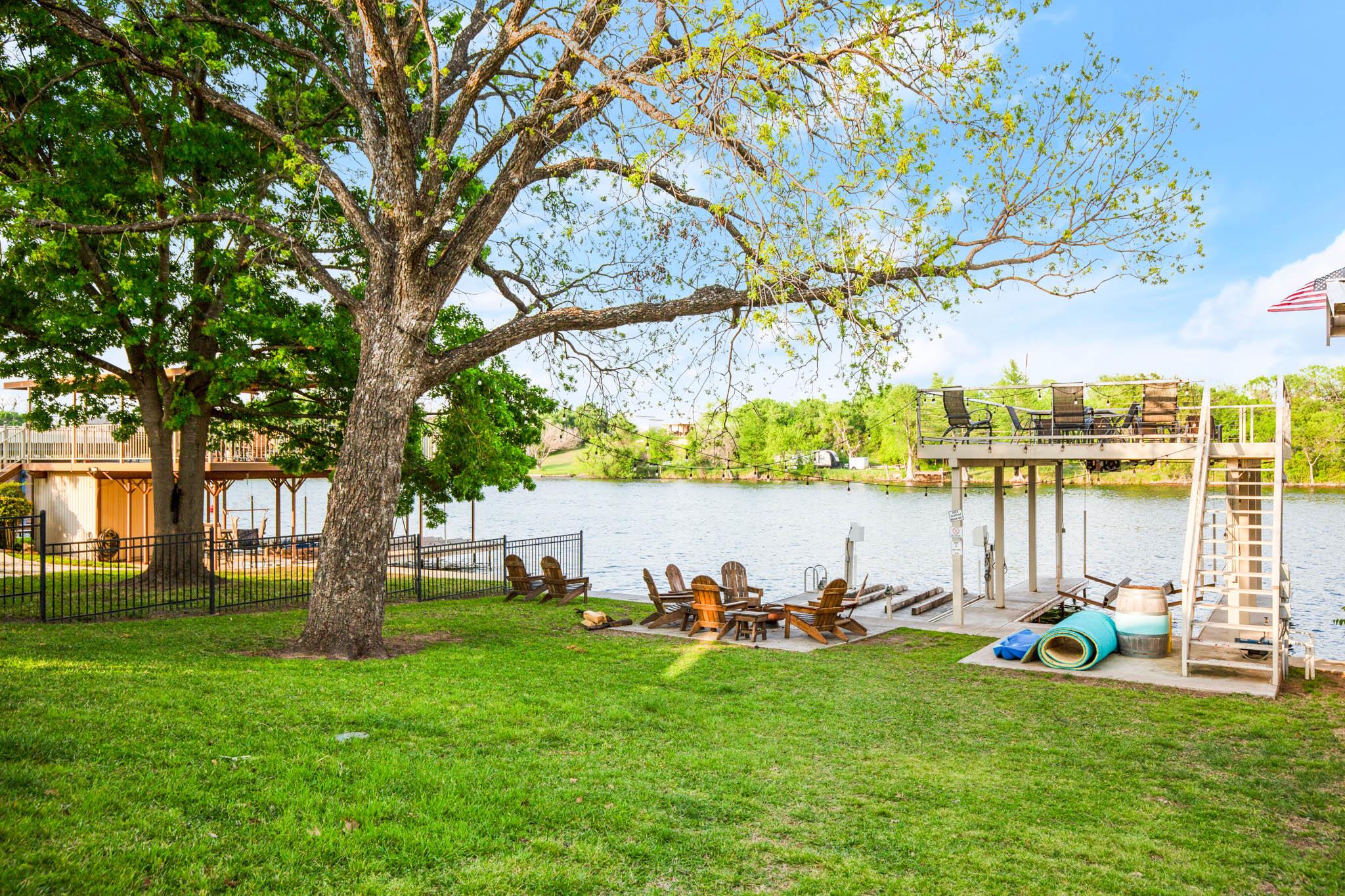 508 Riverside Dr, Kingsland, TX 78639