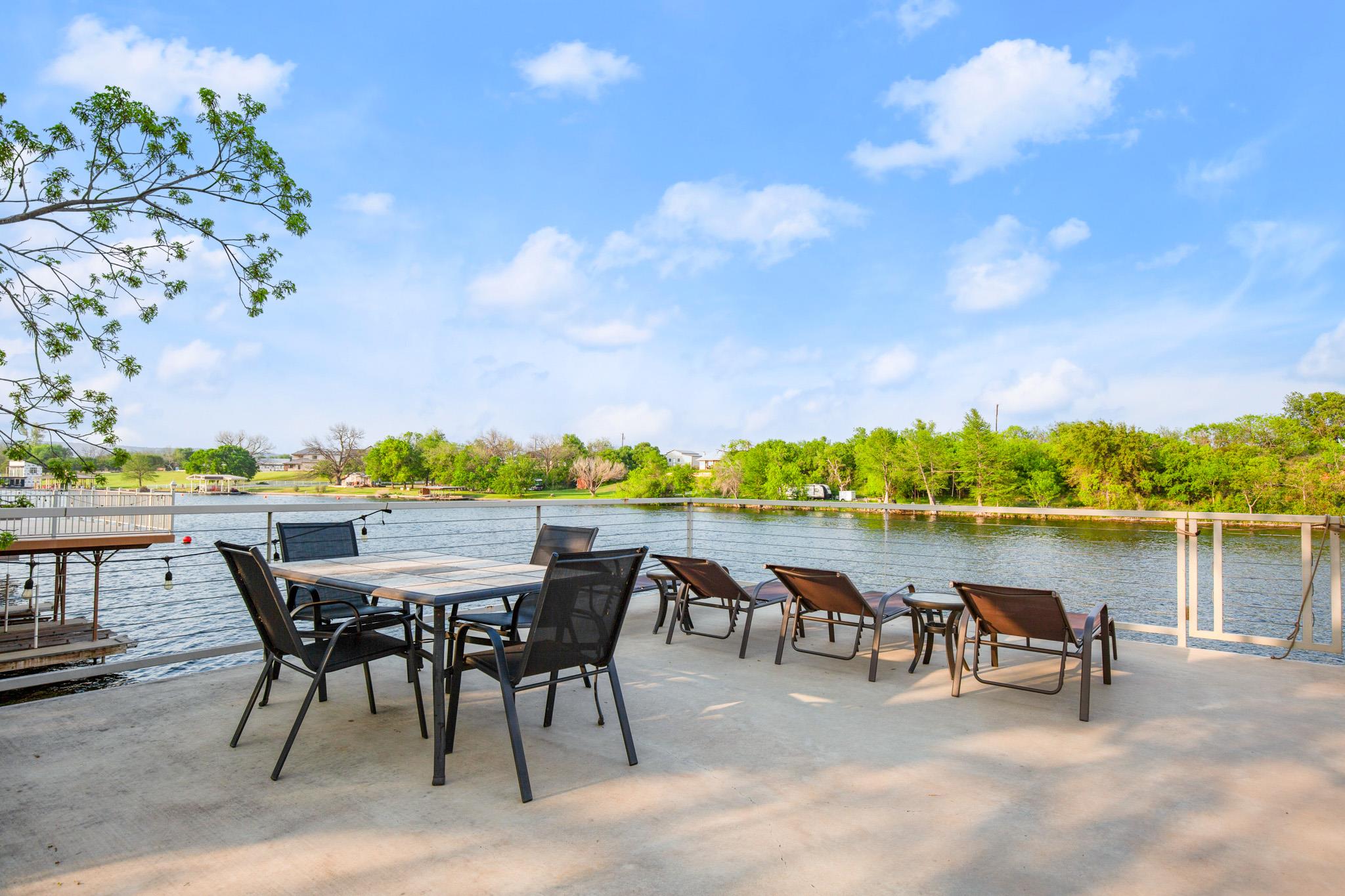 508 Riverside Dr, Kingsland, TX 78639