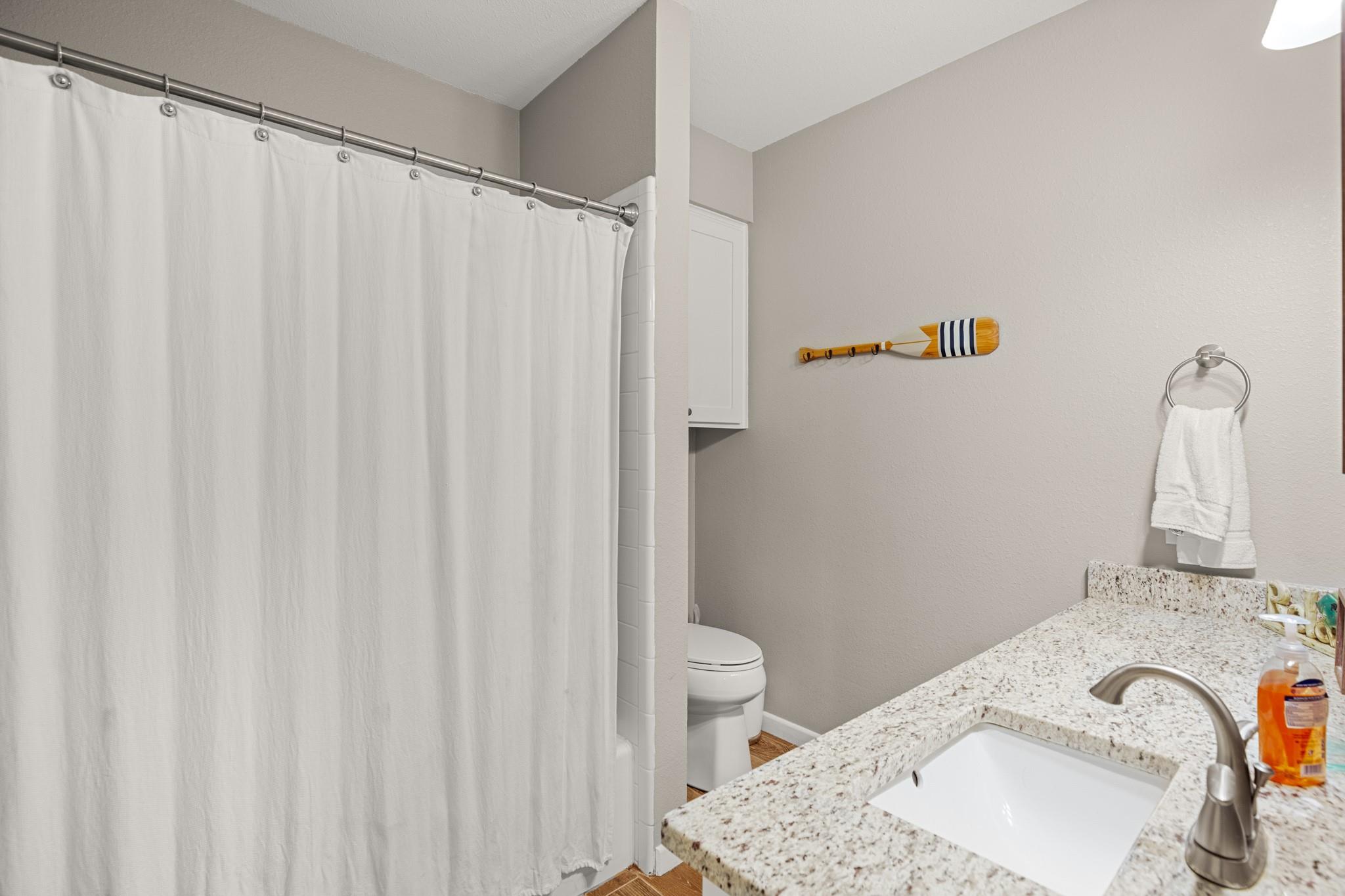 508 Riverside Dr, Kingsland, TX 78639