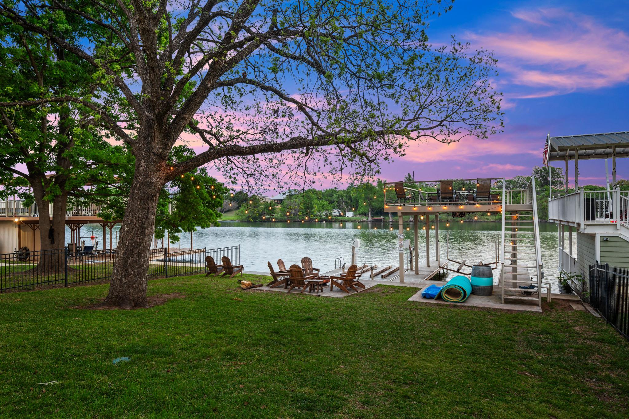 508 Riverside Dr, Kingsland, TX 78639