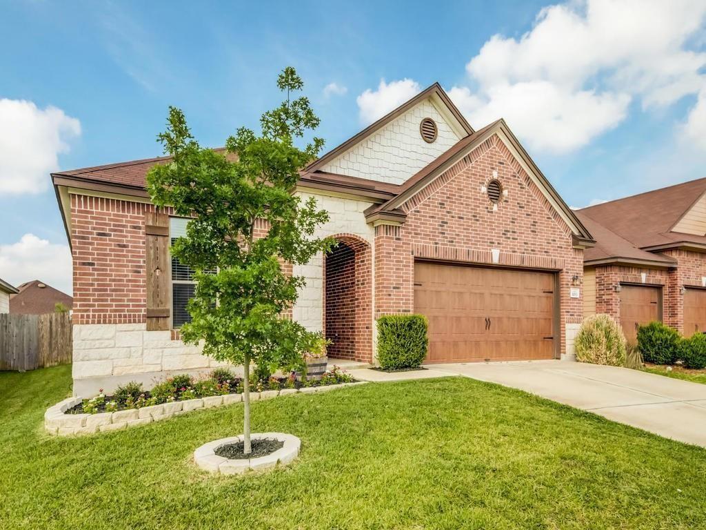 1013 Oatmeal Dr, Pflugerville, TX 78660
