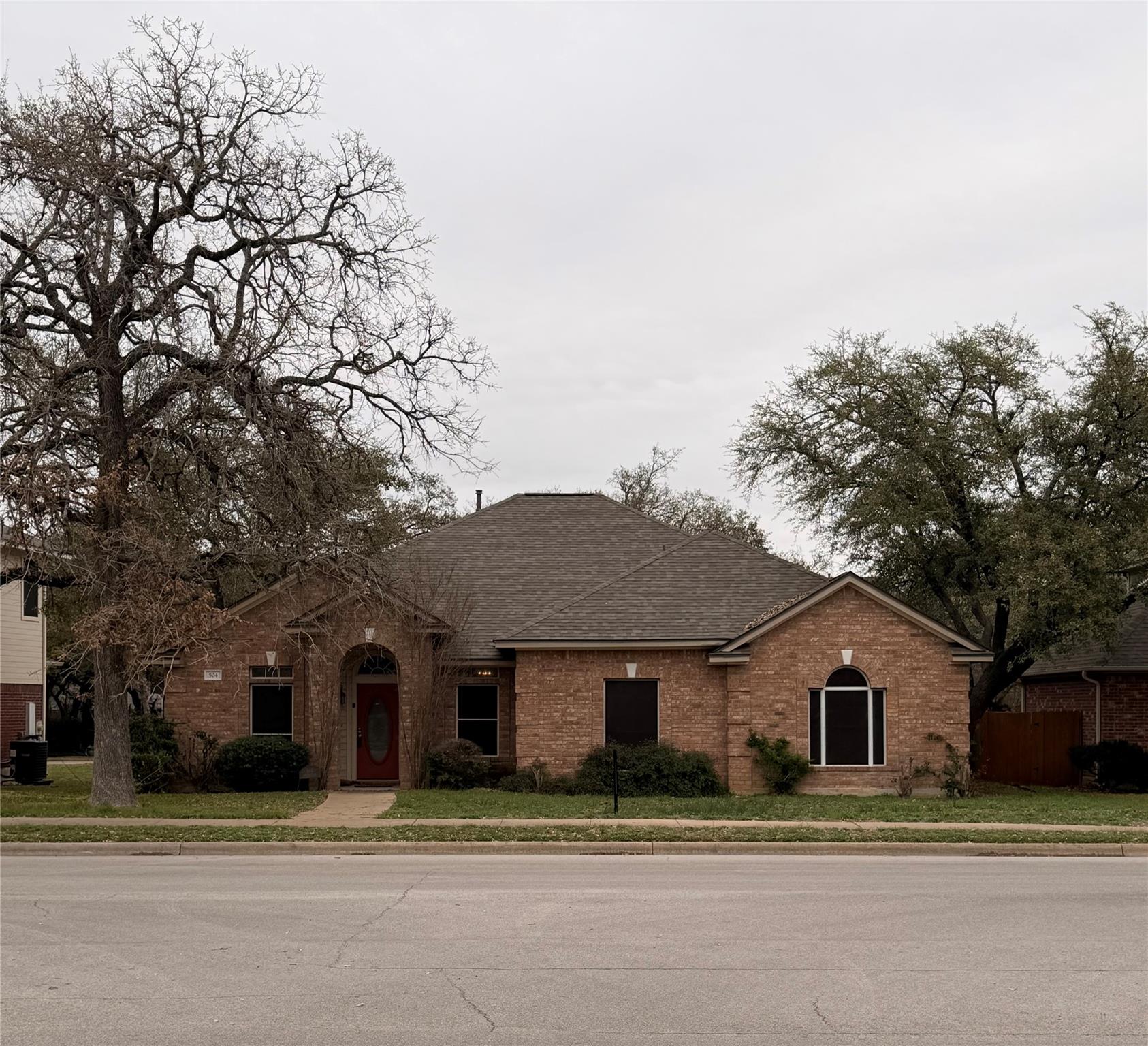 504 Oakwood Blvd, Round Rock, TX 78681