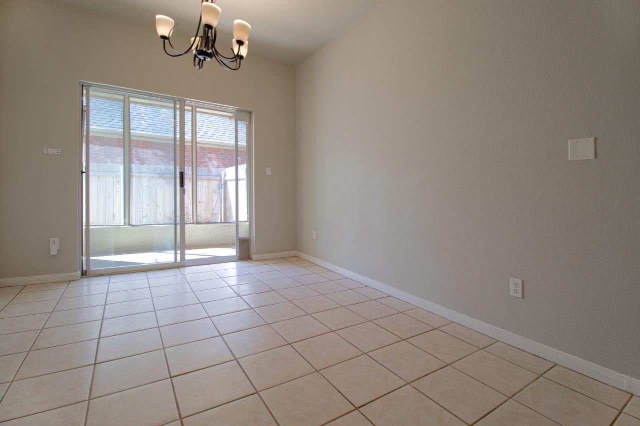 504 Oakwood Blvd, Round Rock, TX 78681