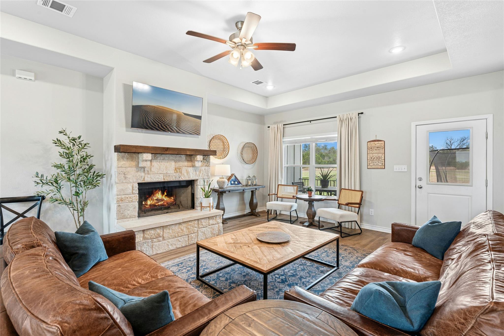 195 Rosebud Ranch Rd, Bertram, TX 78605