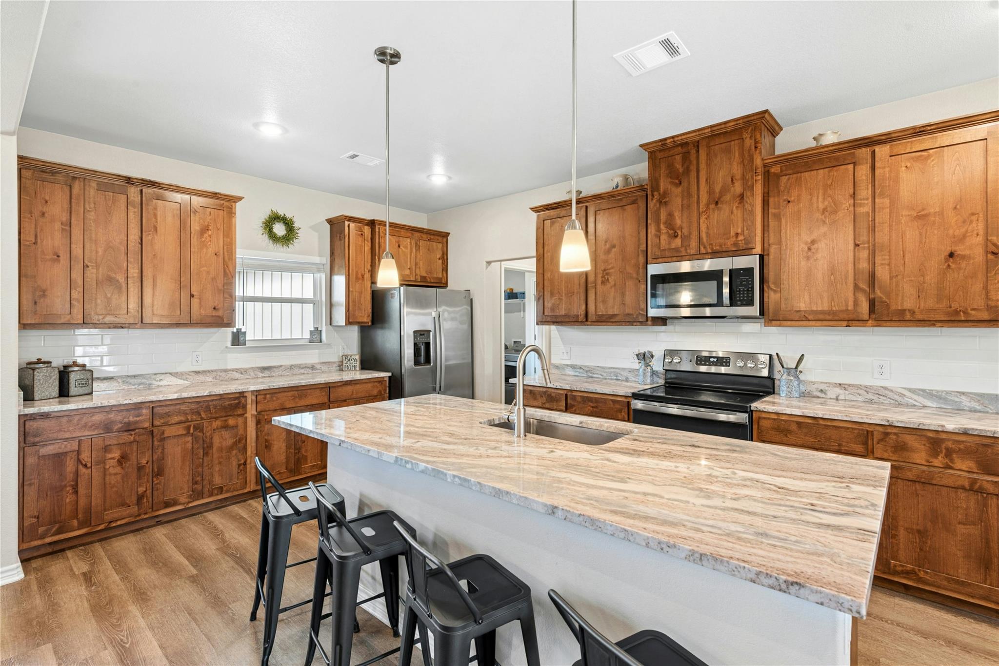 195 Rosebud Ranch Rd, Bertram, TX 78605