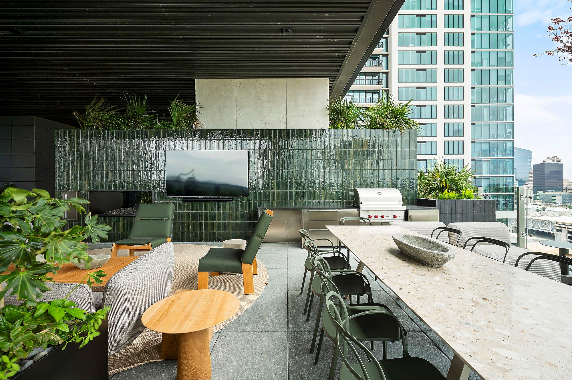 610 Davis St # 2812, Austin, TX 78701